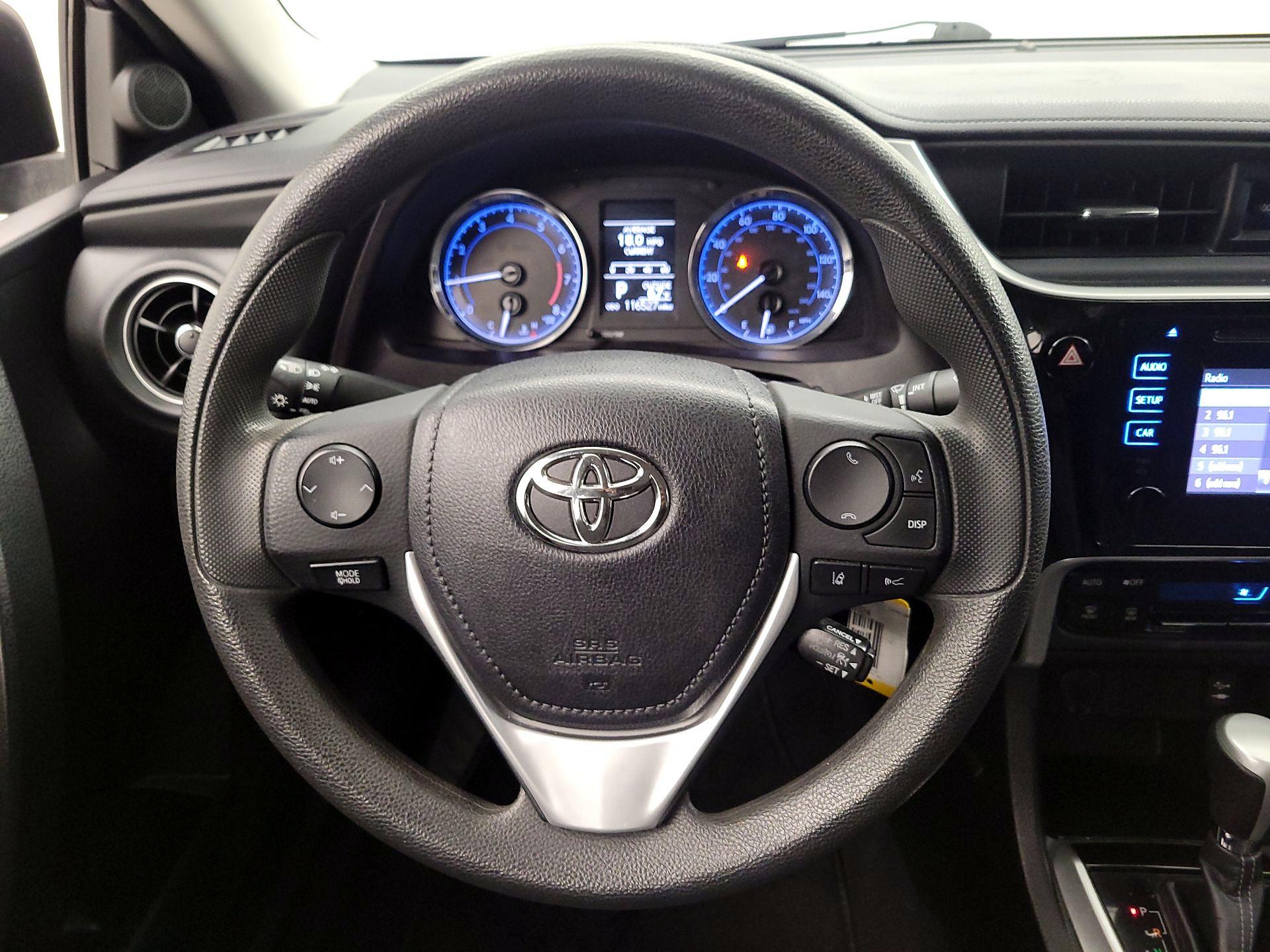 Thumbnail: 2018 Toyota Corolla - 10