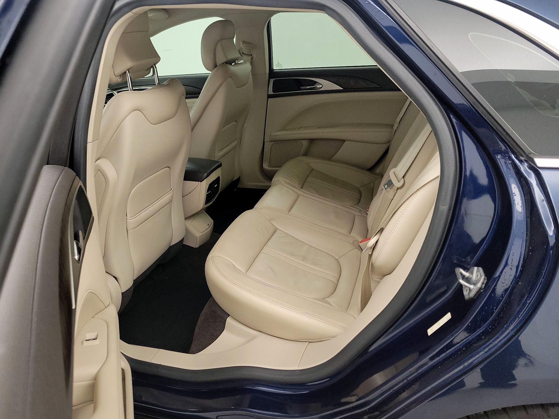 Thumbnail: 2017 Lincoln MKZ - 19