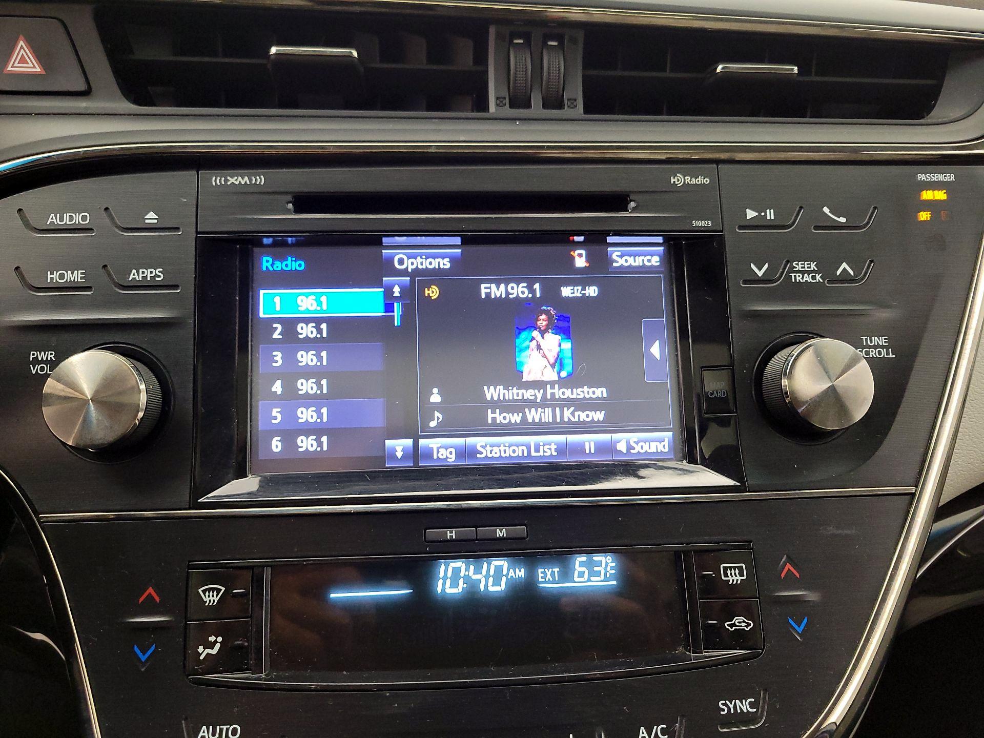 Thumbnail: 2015 Toyota Avalon - 15