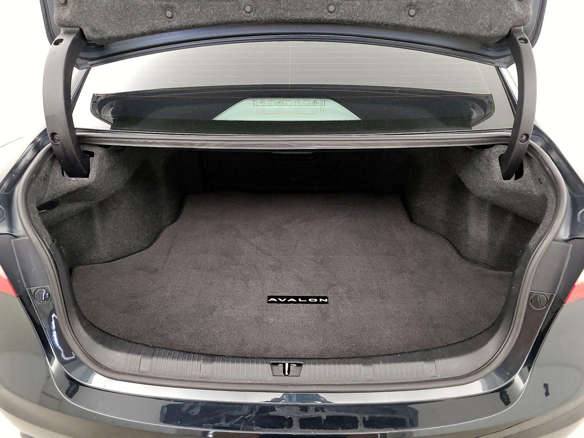 Thumbnail: 2015 Toyota Avalon - 20