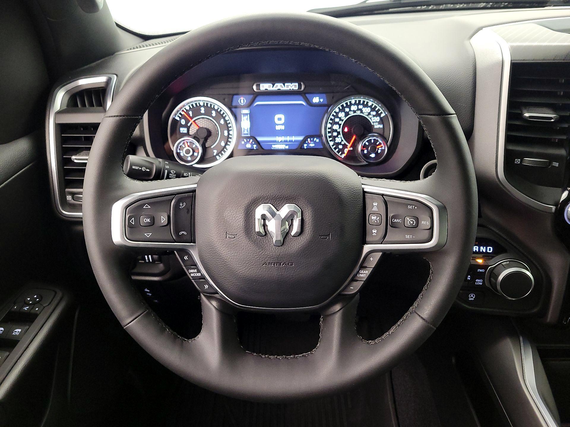 Thumbnail: 2025 RAM 1500 - 10