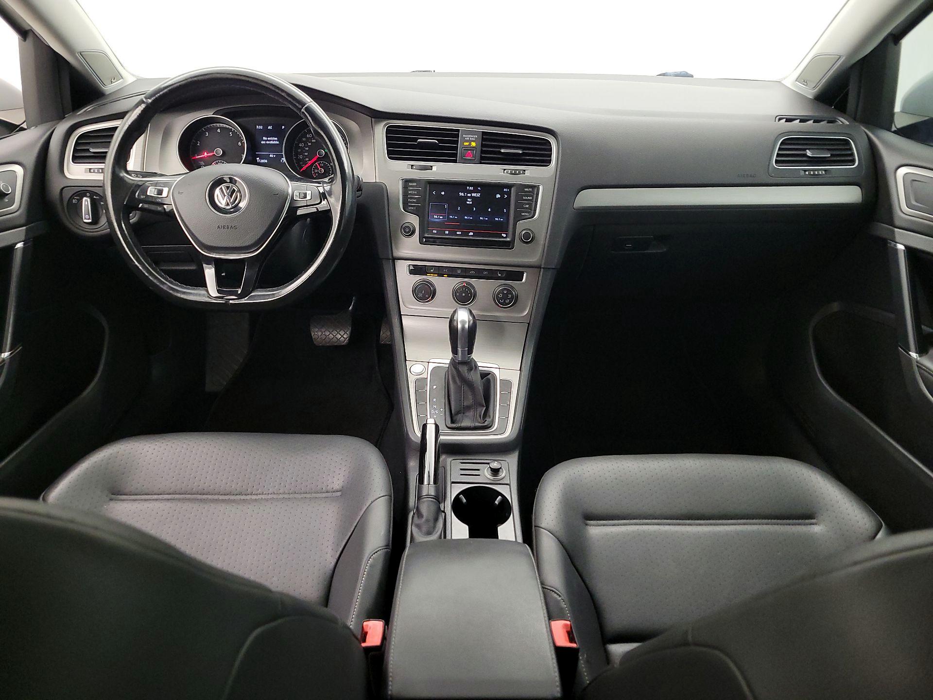 Thumbnail: 2016 Volkswagen Golf - 9