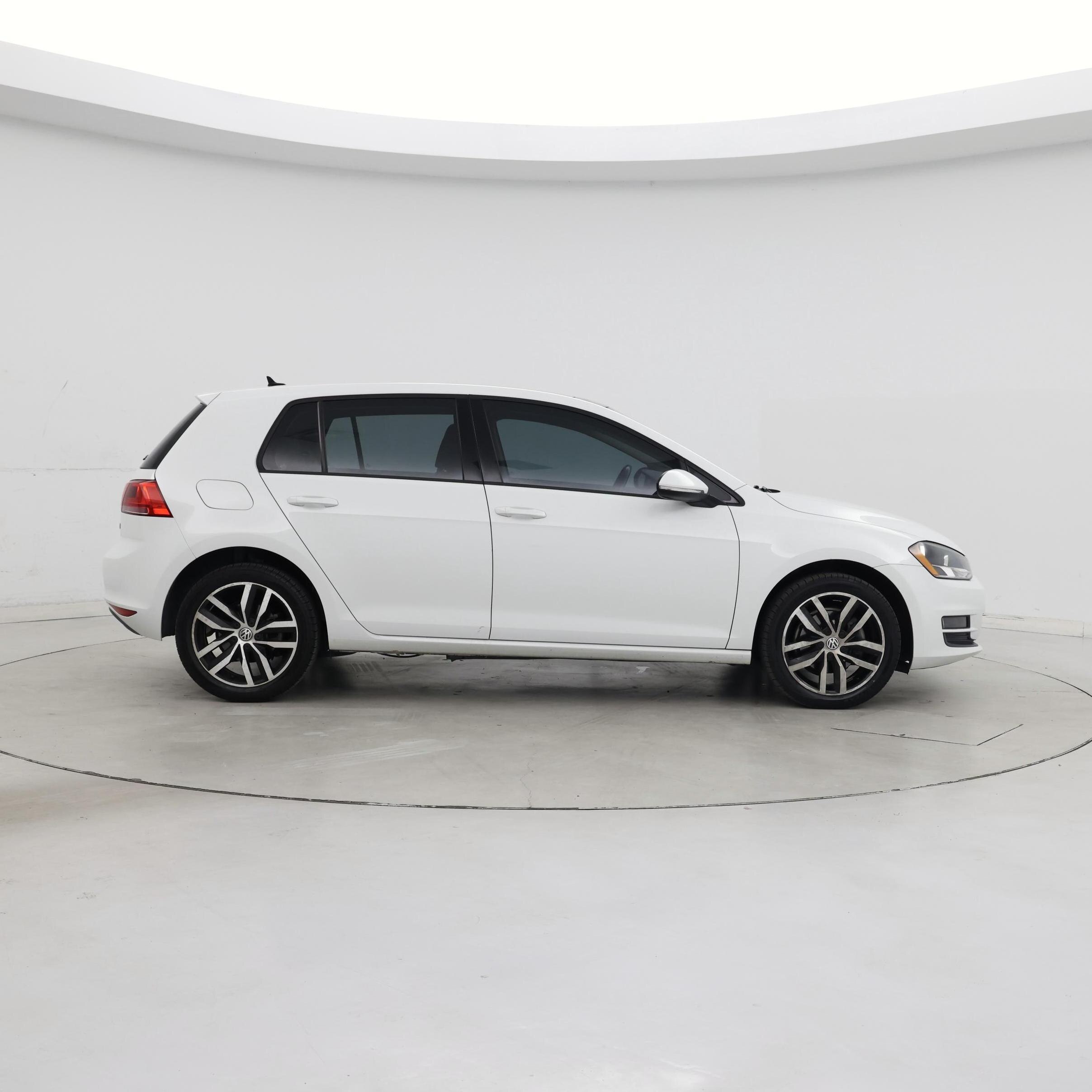 Thumbnail: 2016 Volkswagen Golf - 7