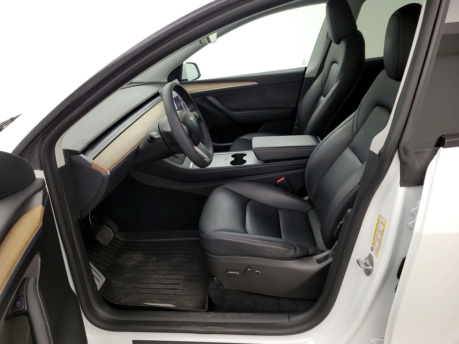 Thumbnail: 2022 Tesla Model Y - 11