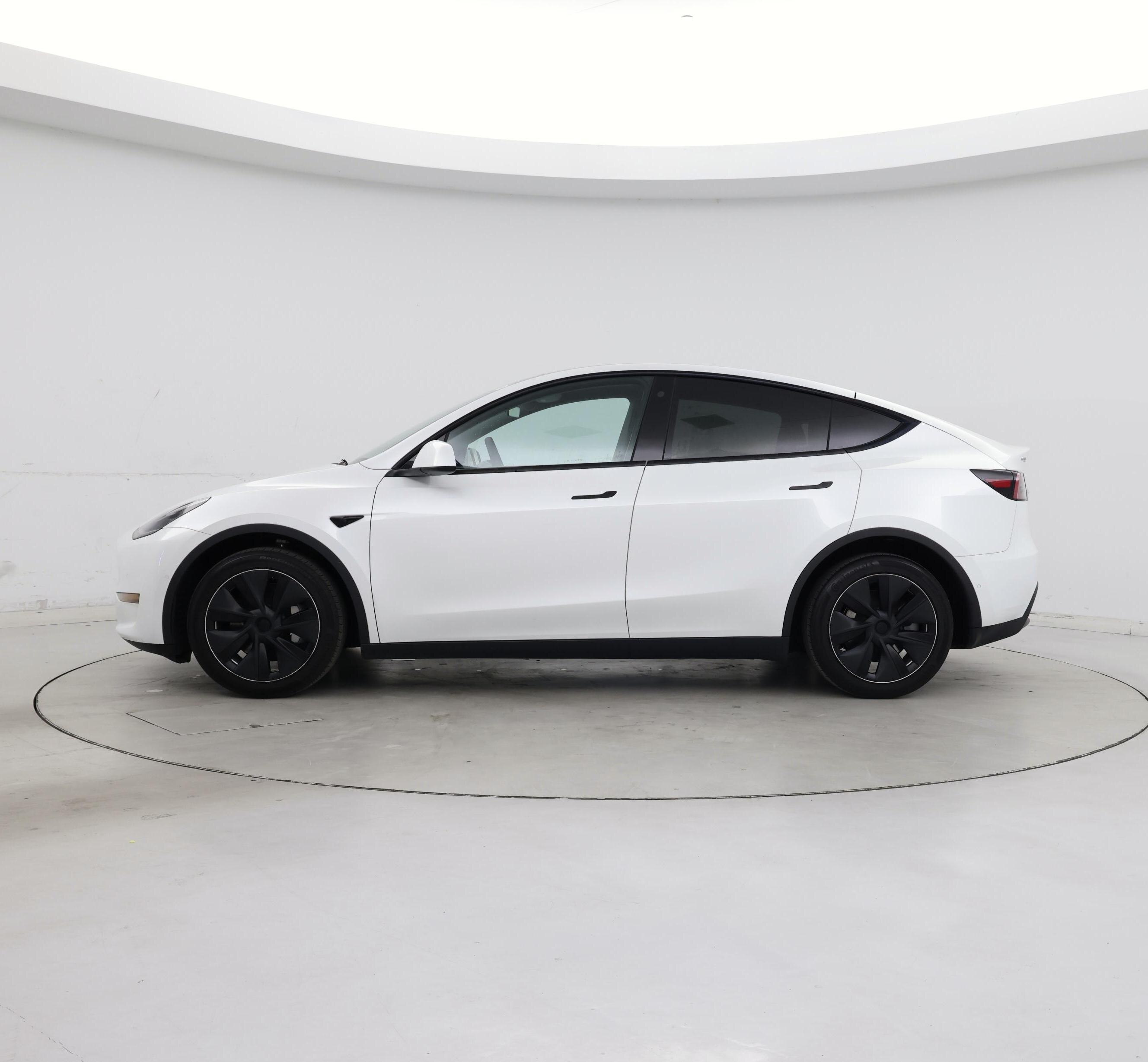 Thumbnail: 2022 Tesla Model Y - 3