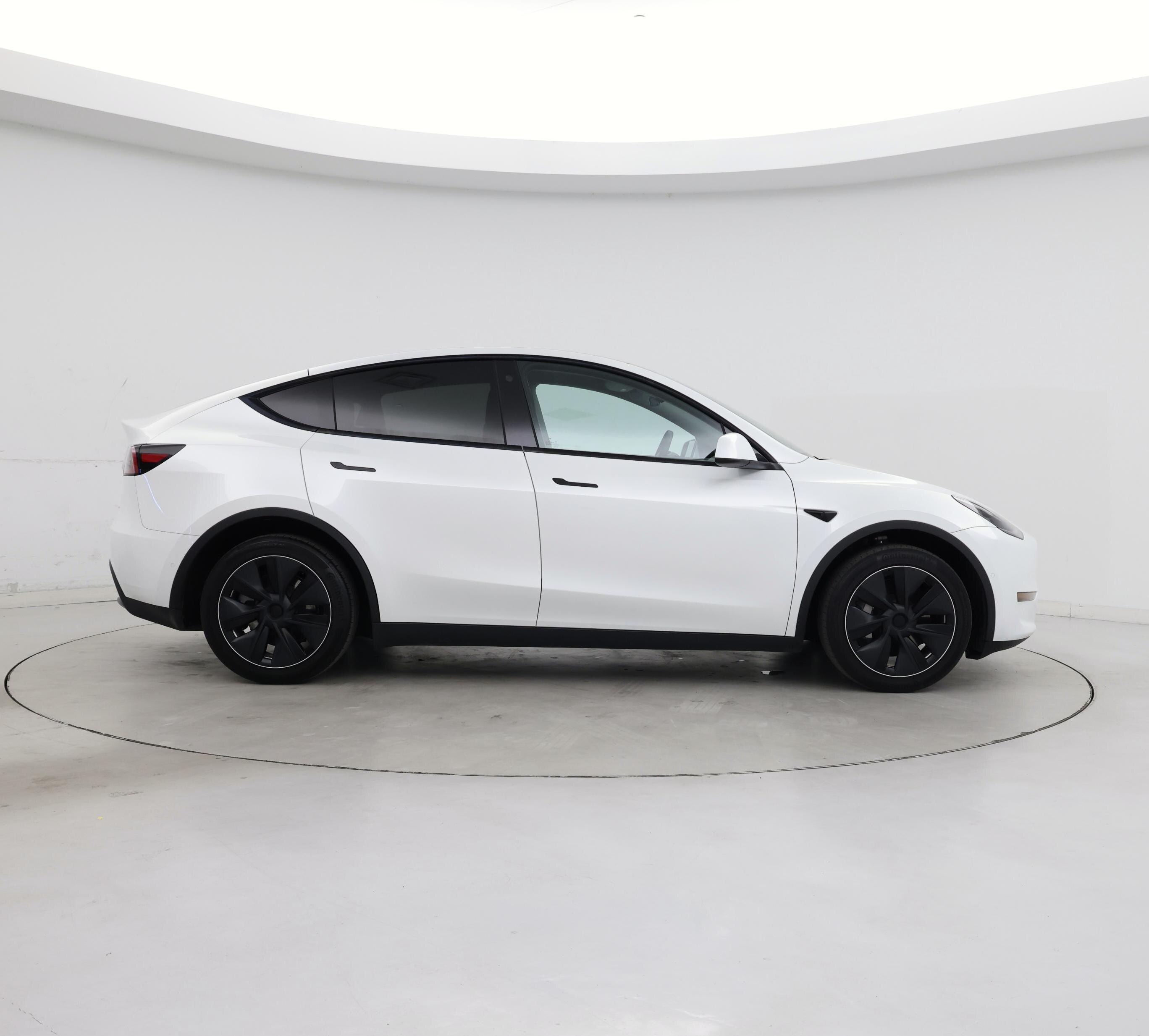 Thumbnail: 2022 Tesla Model Y - 7