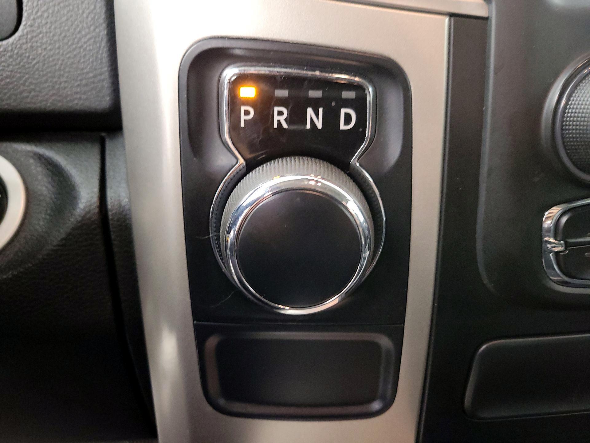 Thumbnail: 2020 RAM 1500 Classic - 18