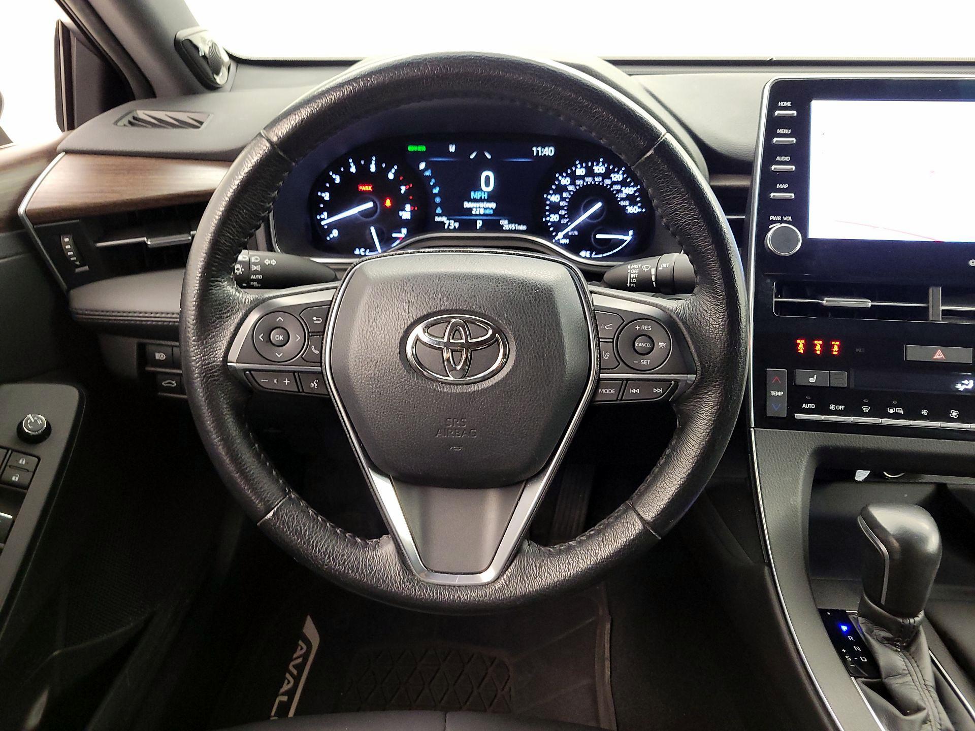 Thumbnail: 2020 Toyota Avalon - 10