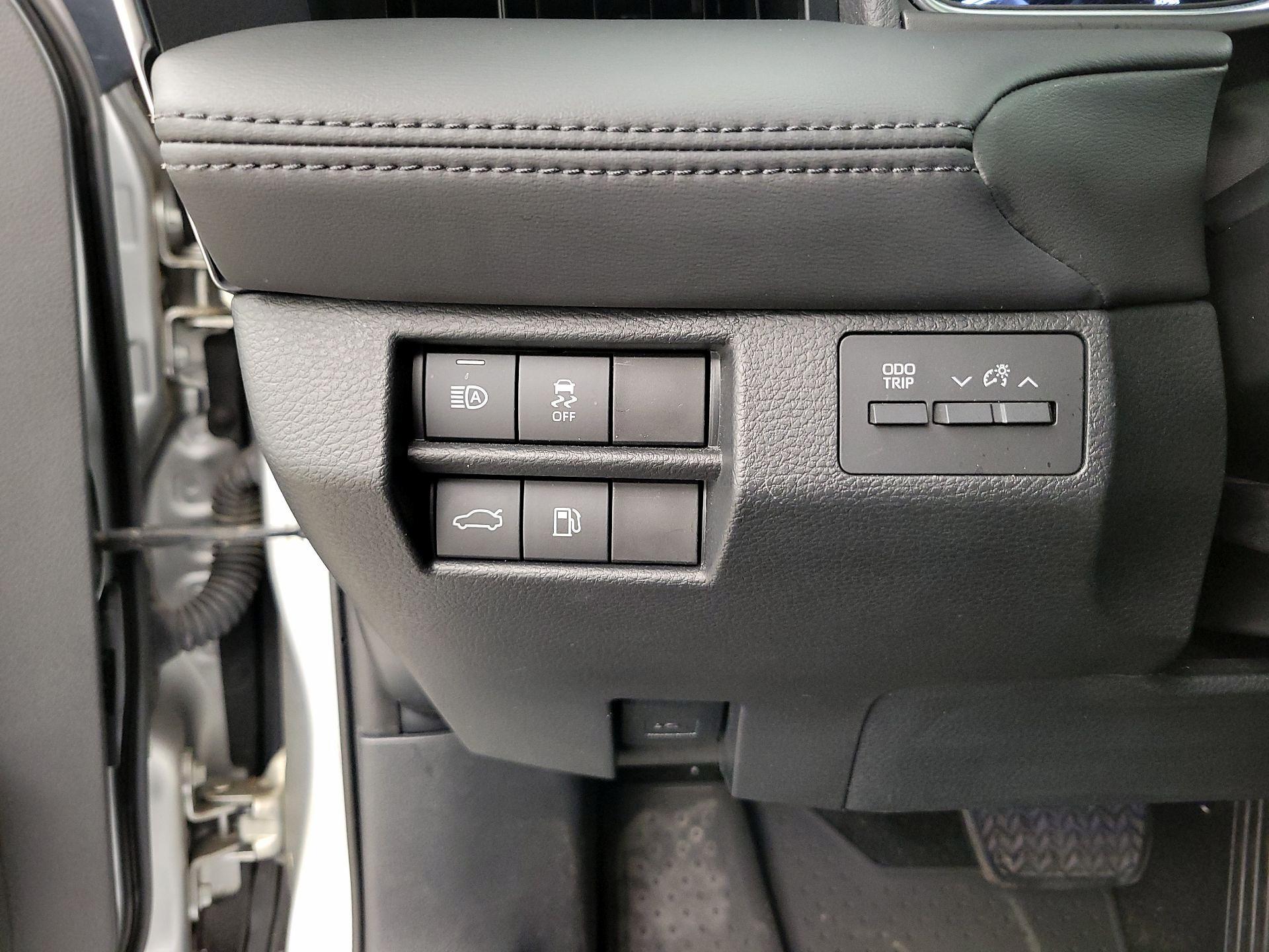 Thumbnail: 2020 Toyota Avalon - 13