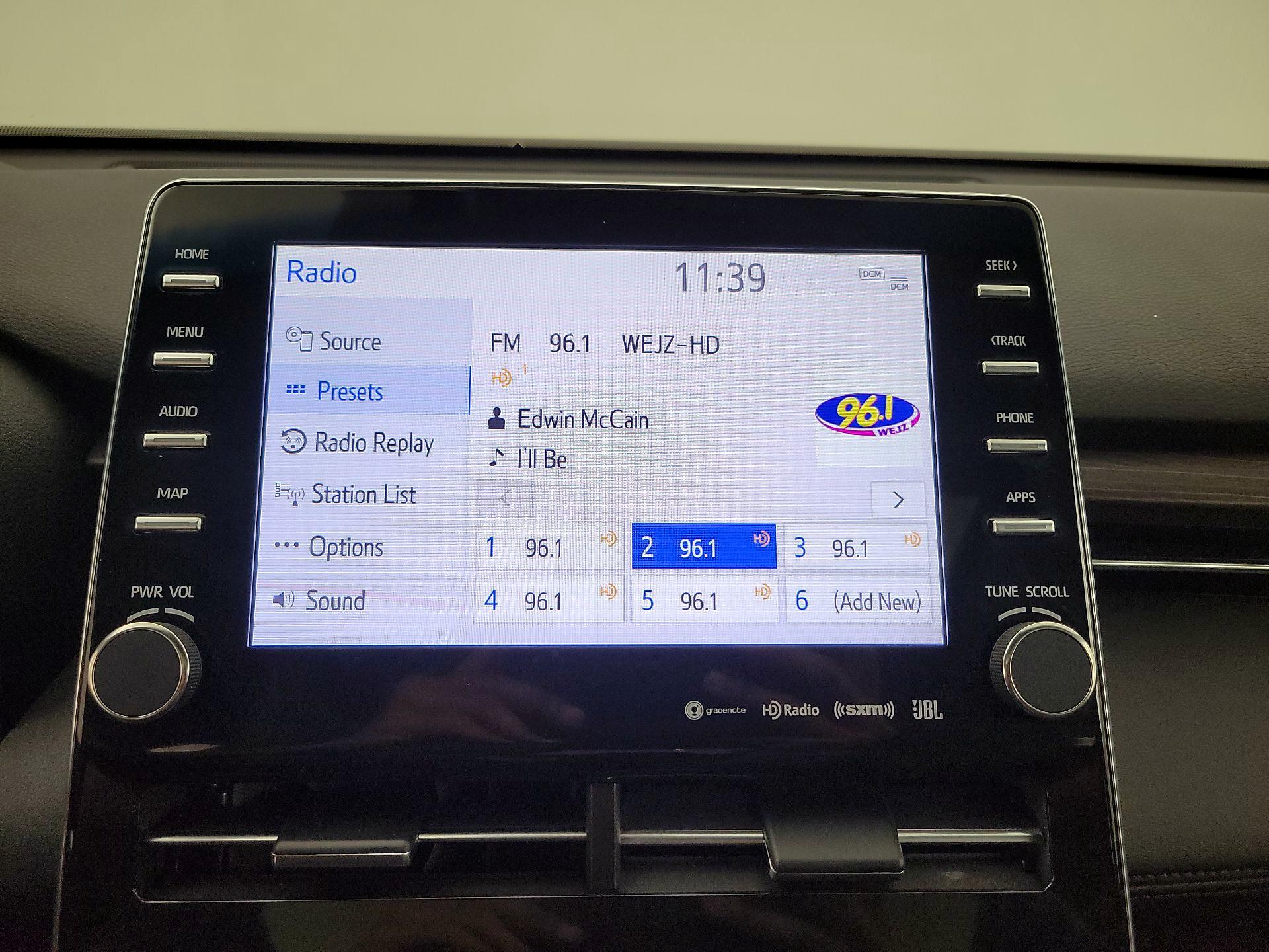 Thumbnail: 2020 Toyota Avalon - 16