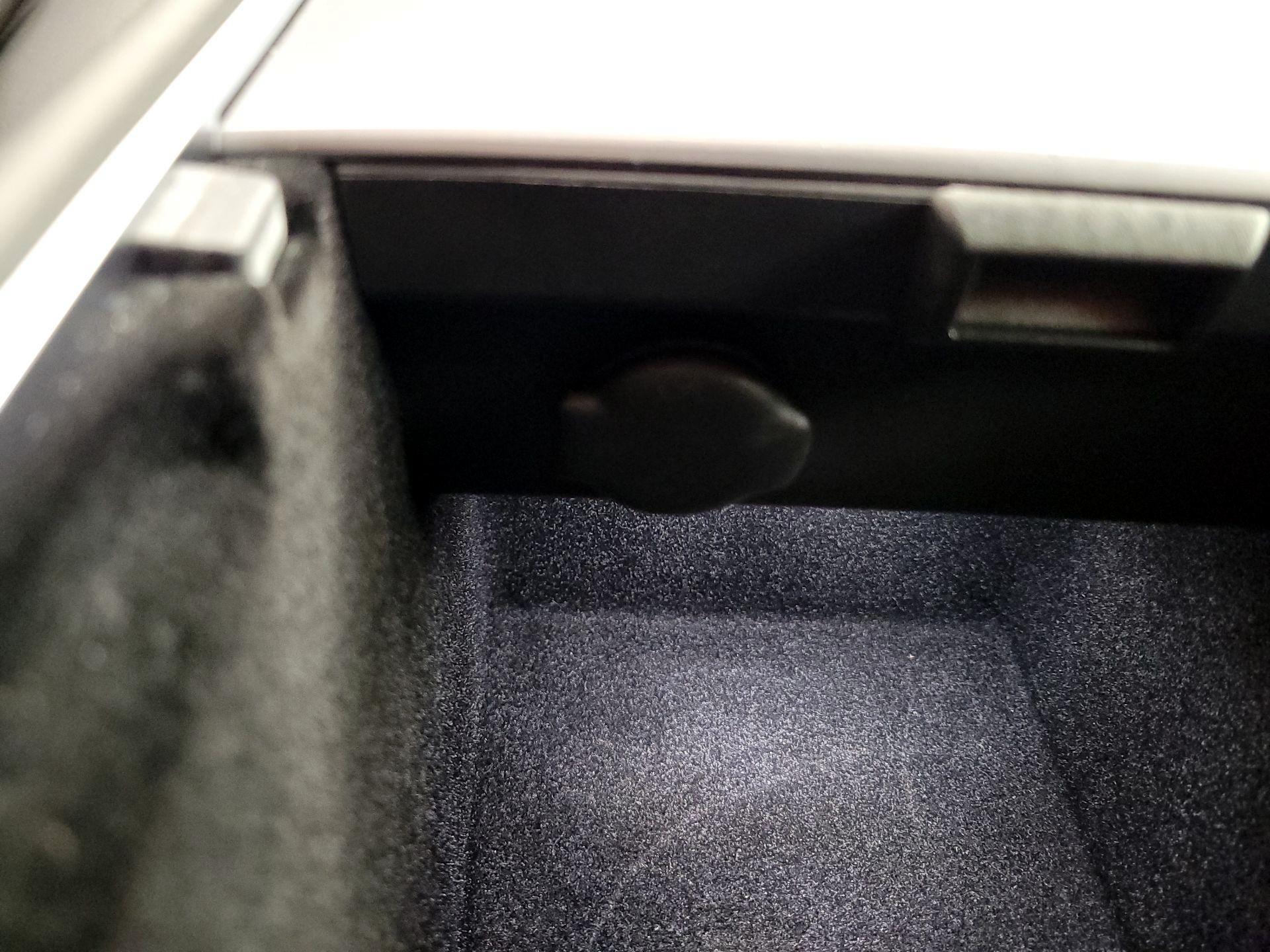 Thumbnail: 2023 Tesla Model 3 - 17