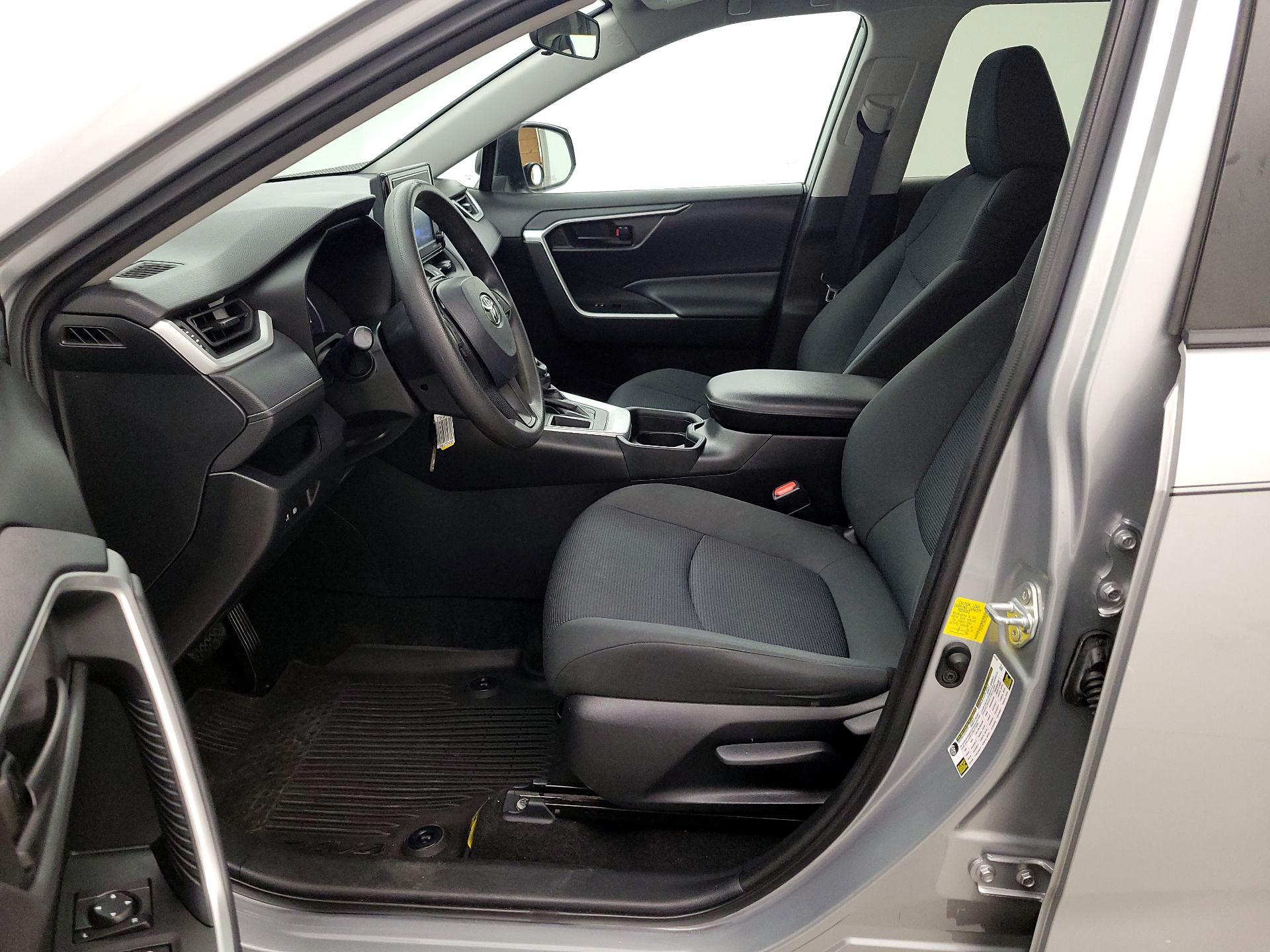 Thumbnail: 2021 Toyota RAV4 - 11