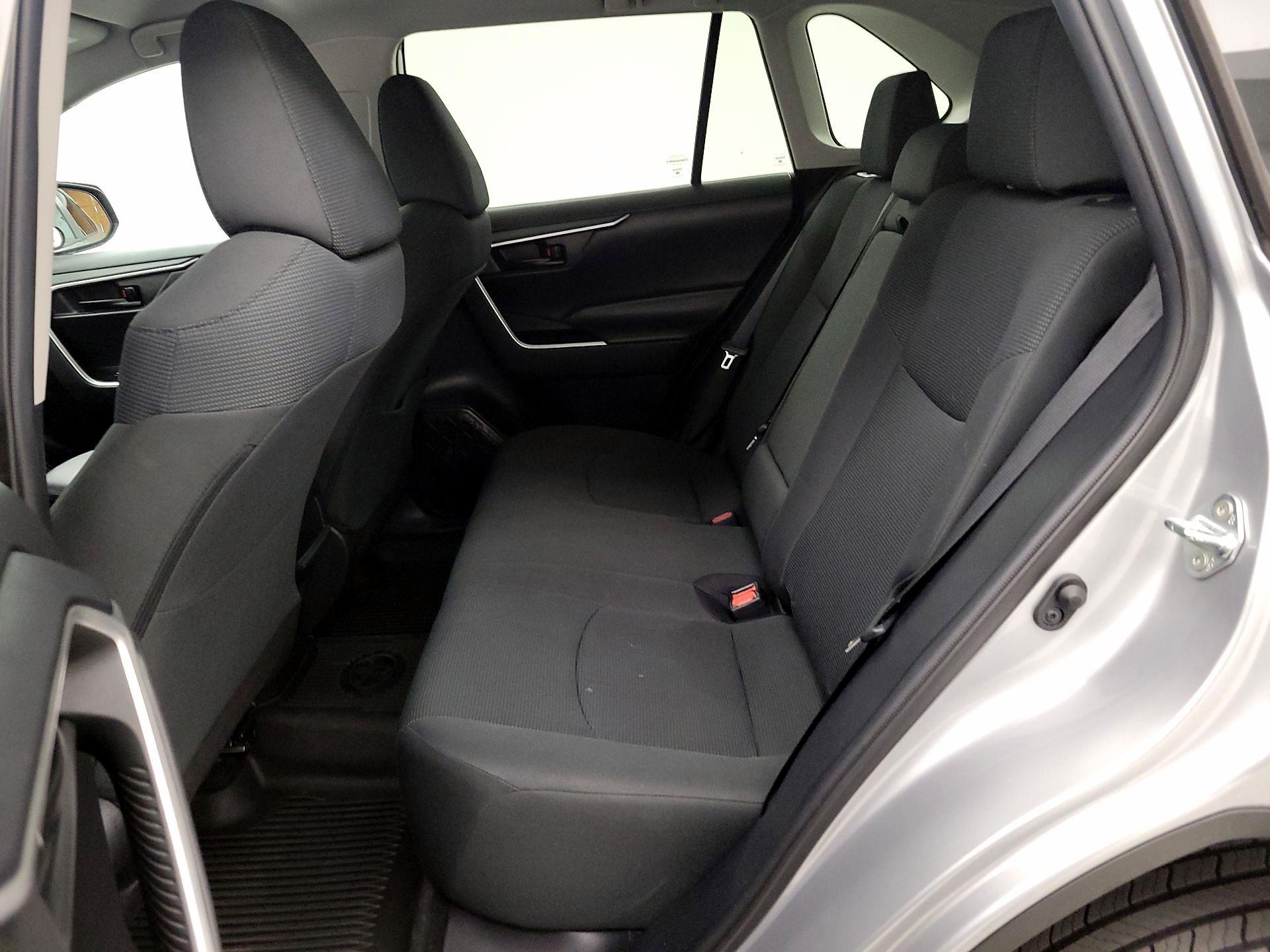 Thumbnail: 2021 Toyota RAV4 - 19