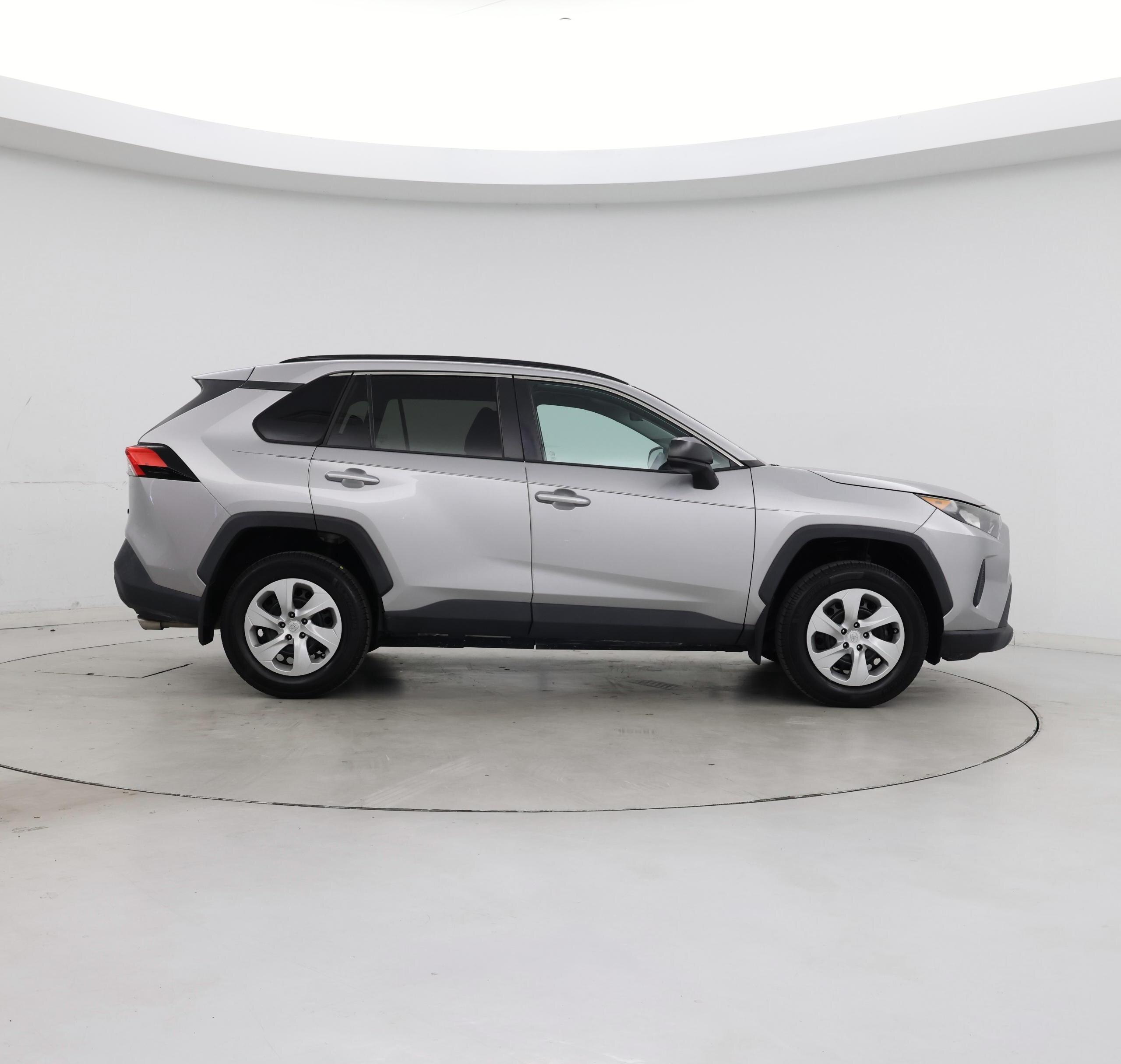 Thumbnail: 2021 Toyota RAV4 - 7