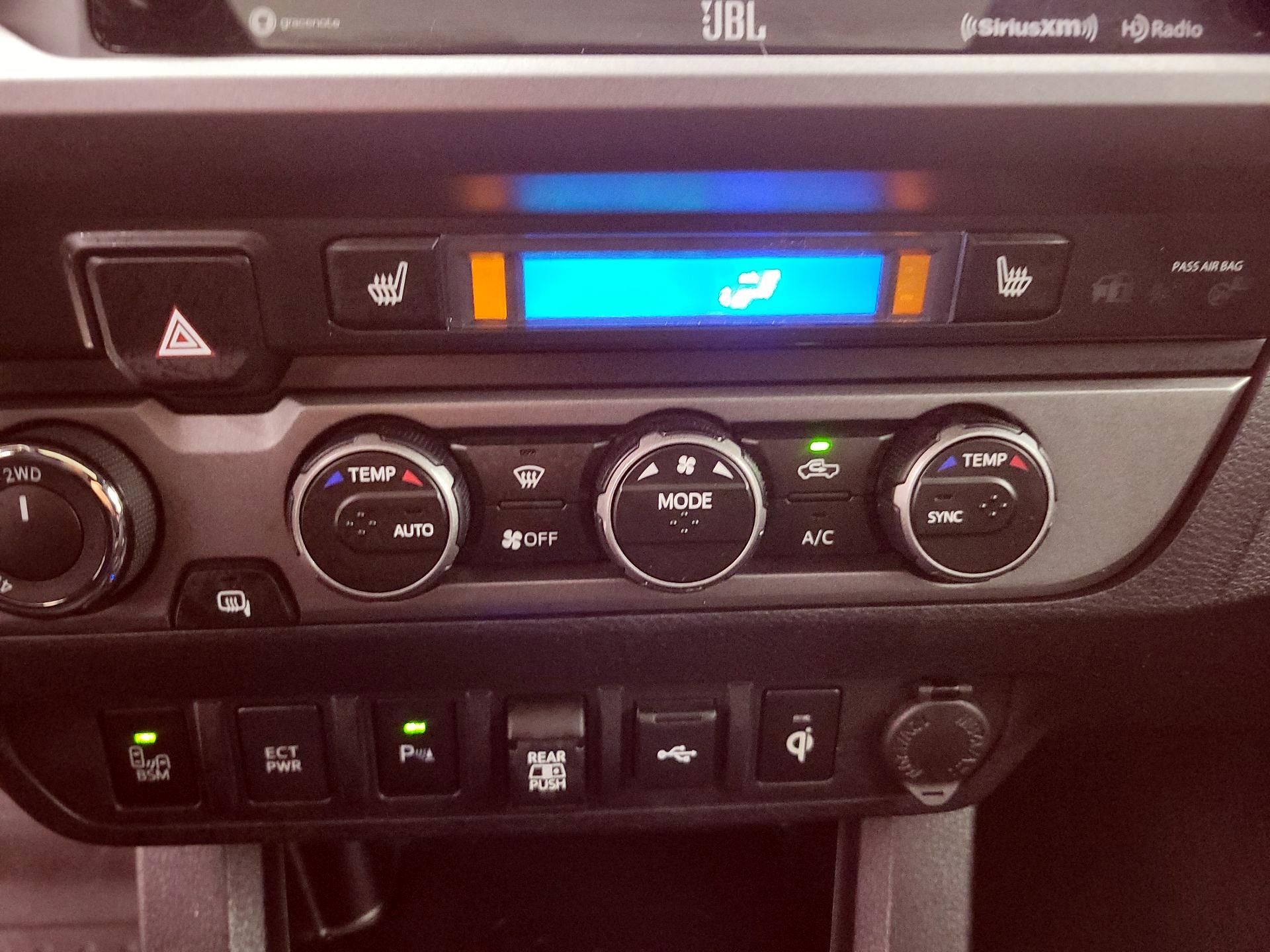 Thumbnail: 2022 Toyota Tacoma - 16