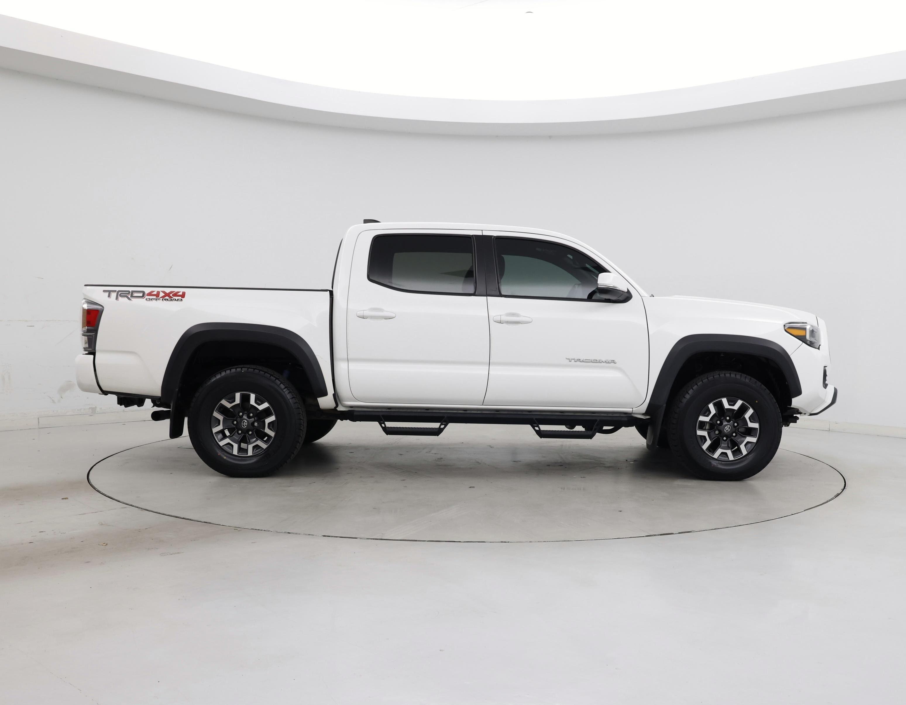 Thumbnail: 2022 Toyota Tacoma - 7