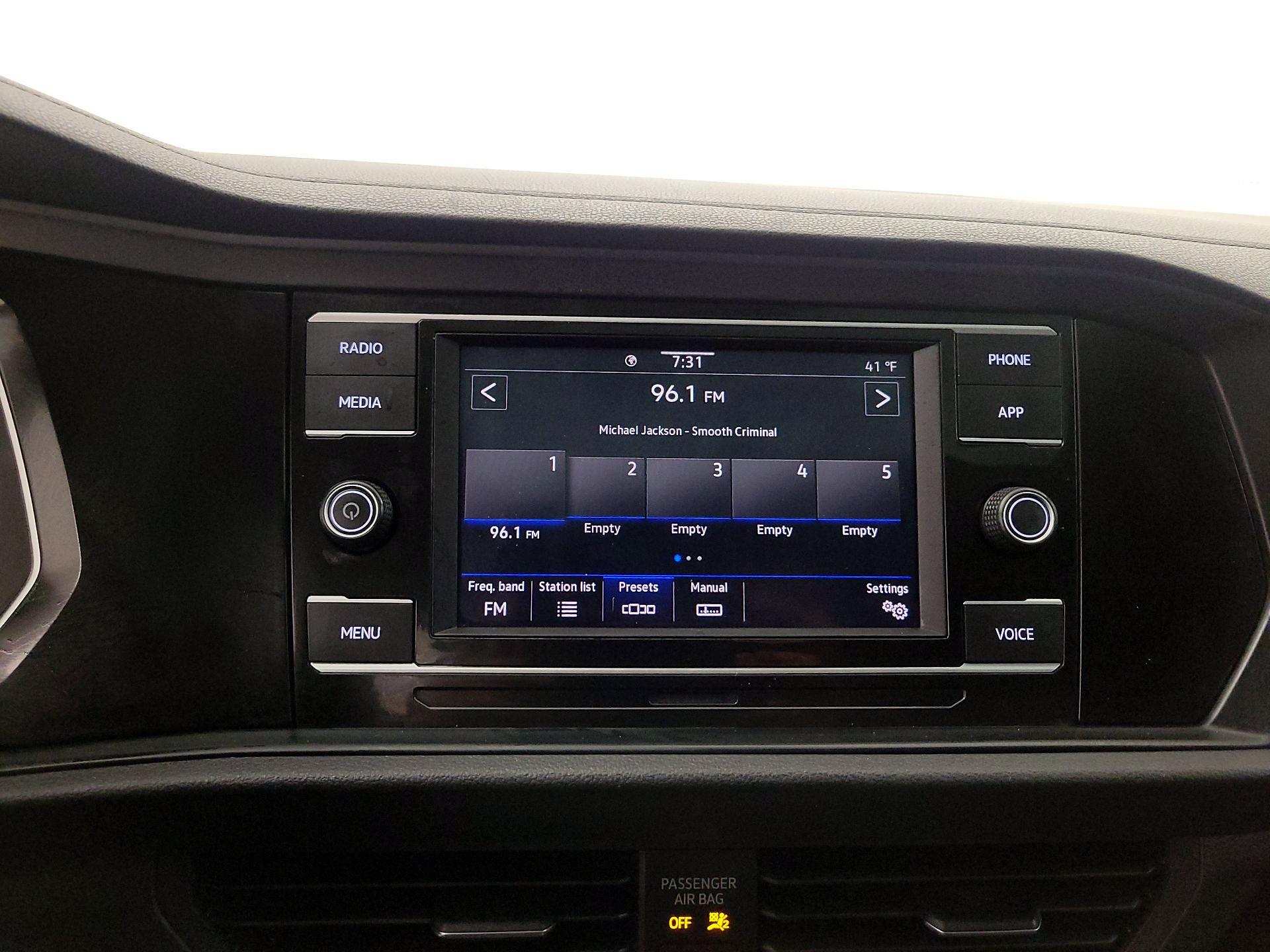 Thumbnail: 2021 Volkswagen Jetta - 15