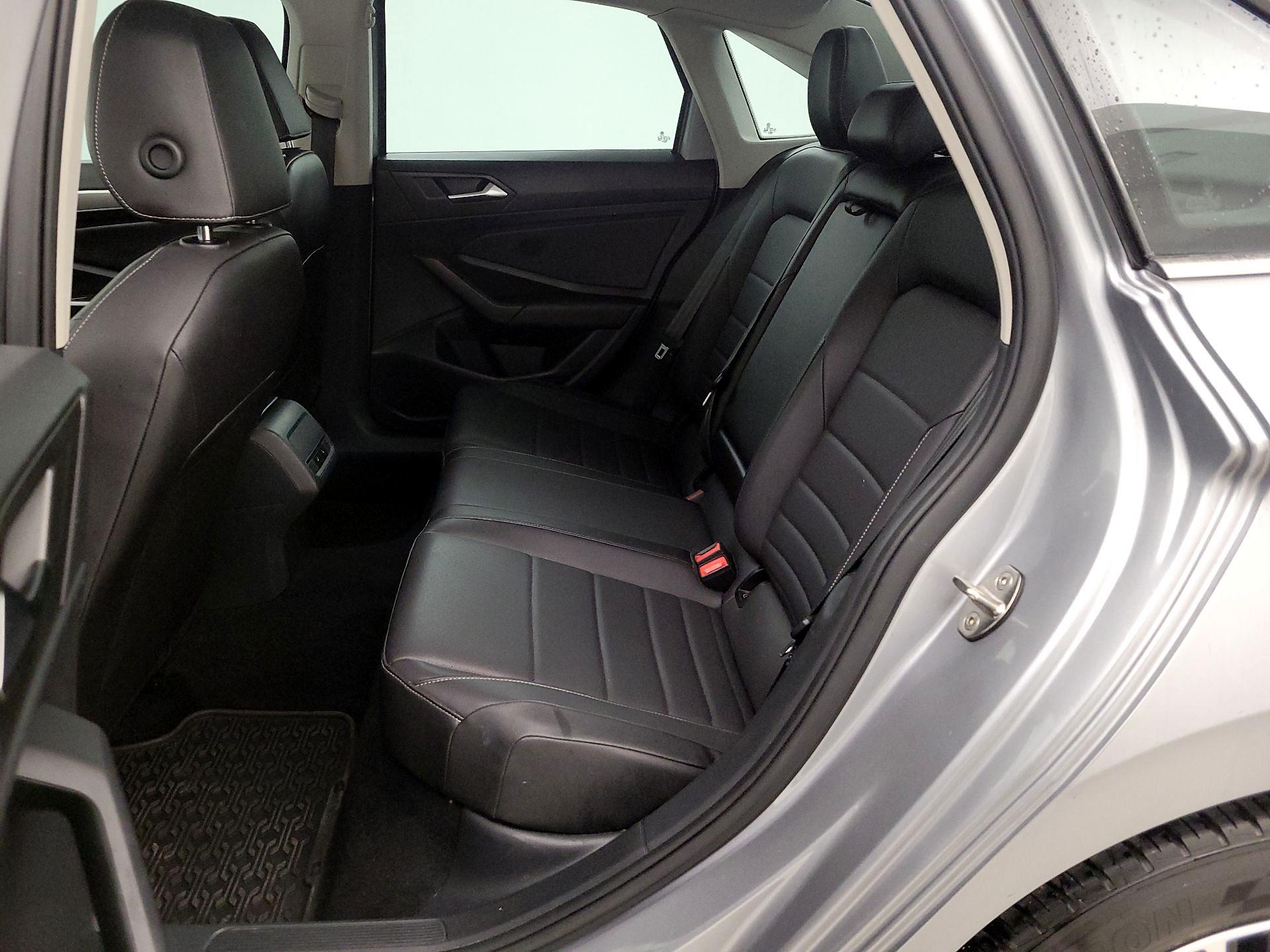 Thumbnail: 2021 Volkswagen Jetta - 20