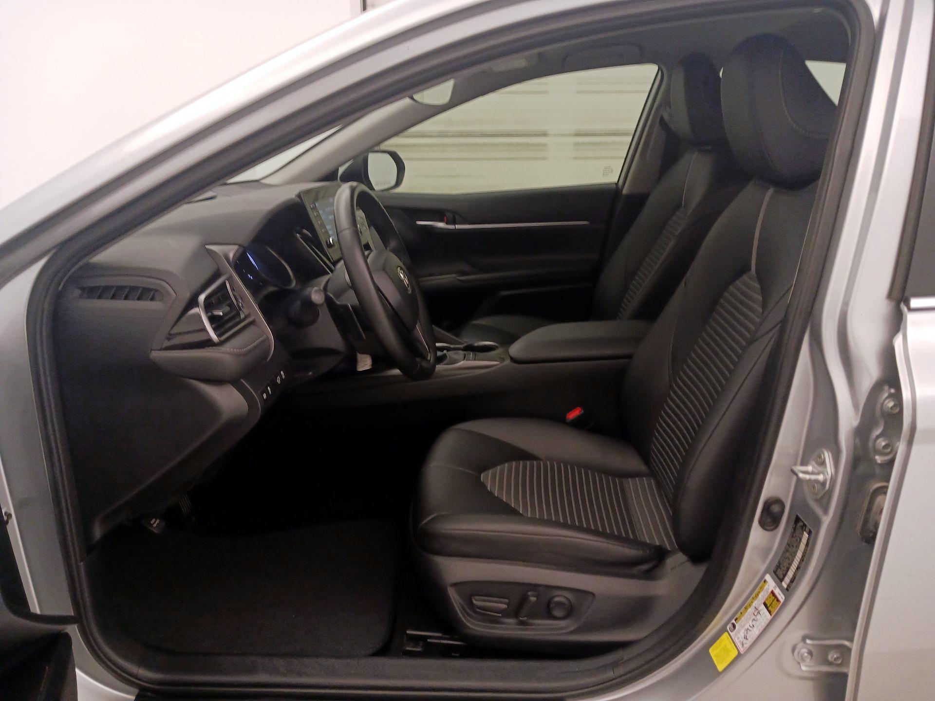 Thumbnail: 2023 Toyota Camry - 11