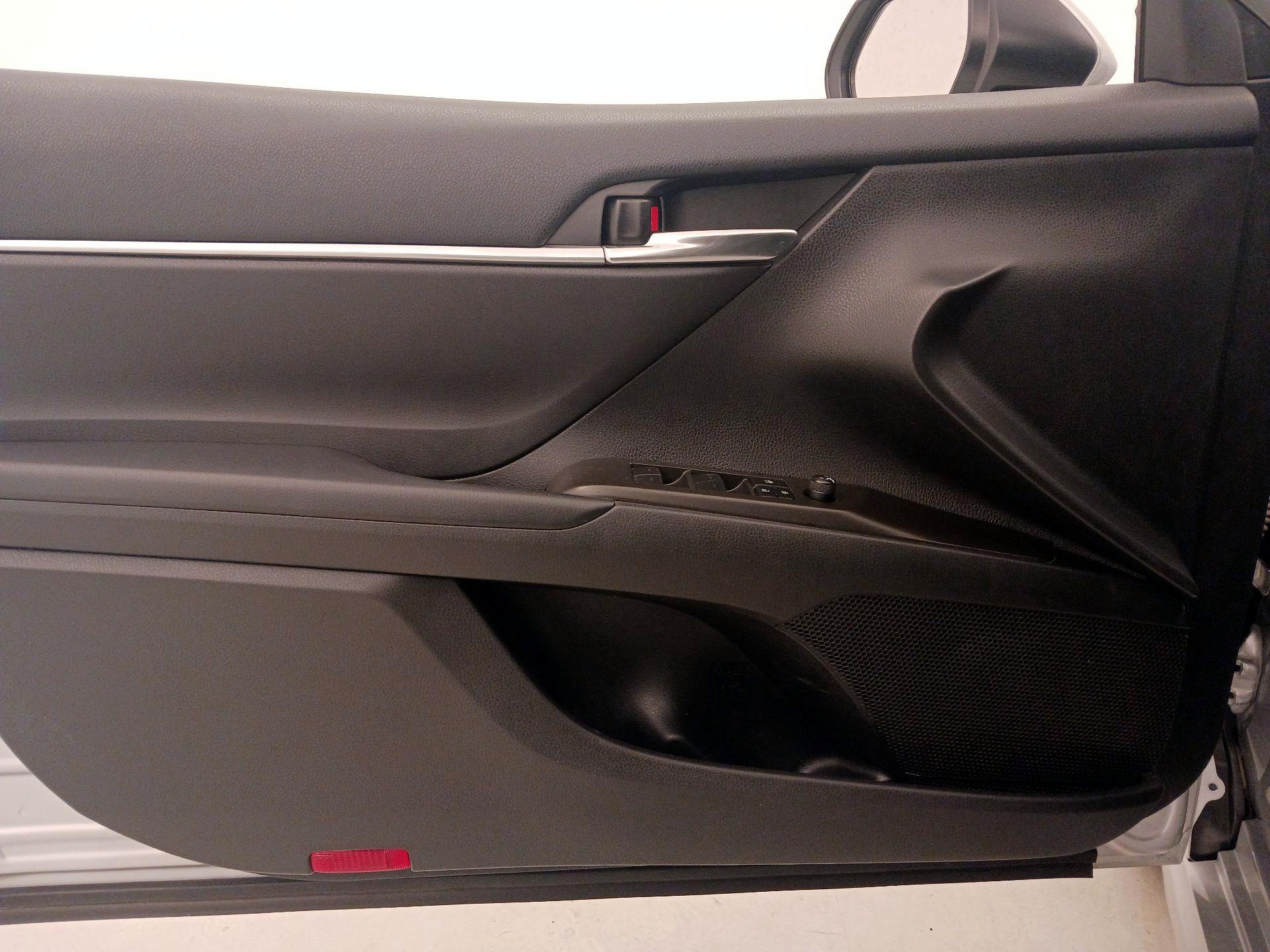 Thumbnail: 2023 Toyota Camry - 12