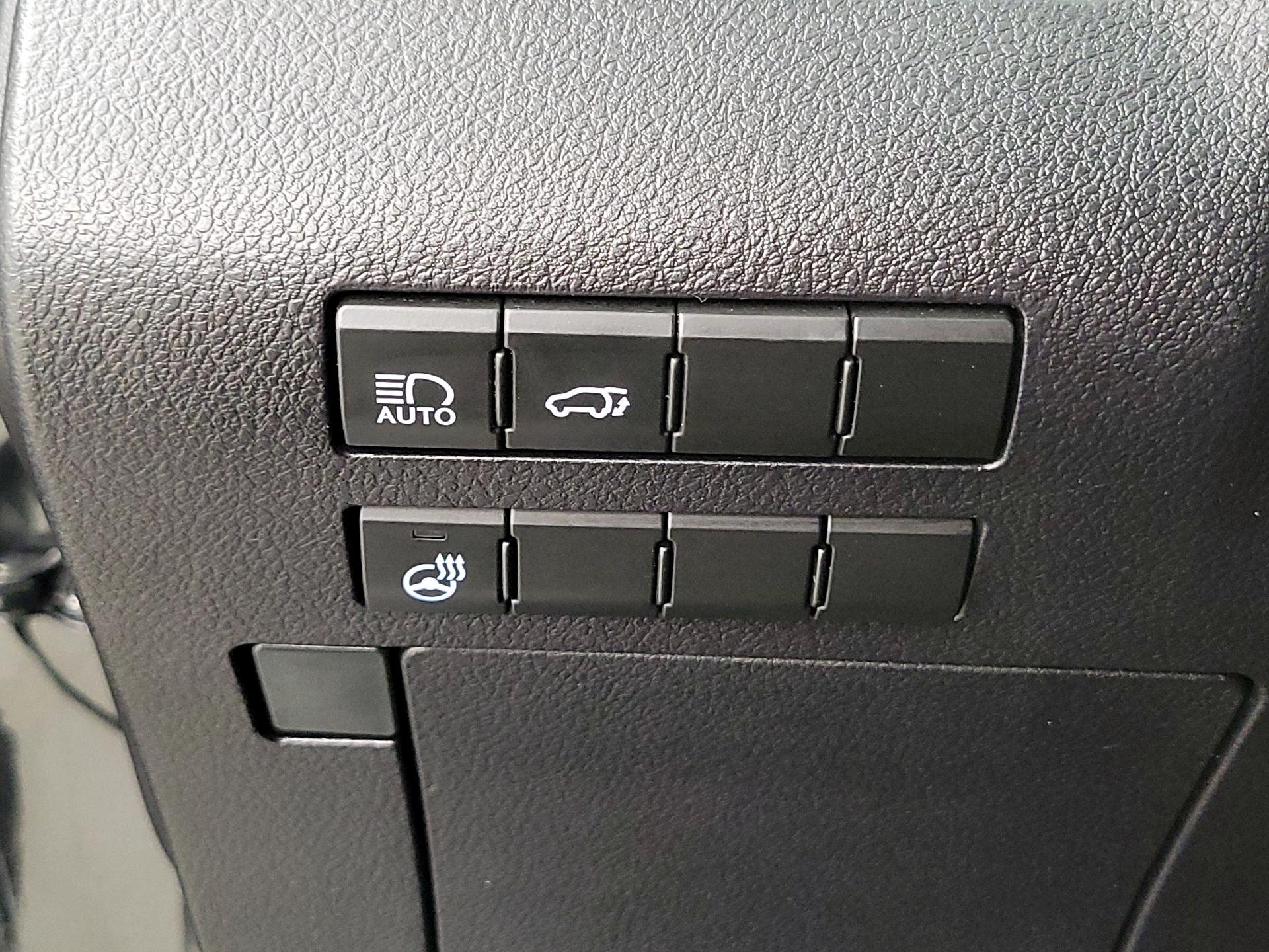 Thumbnail: 2019 Lexus RX - 13