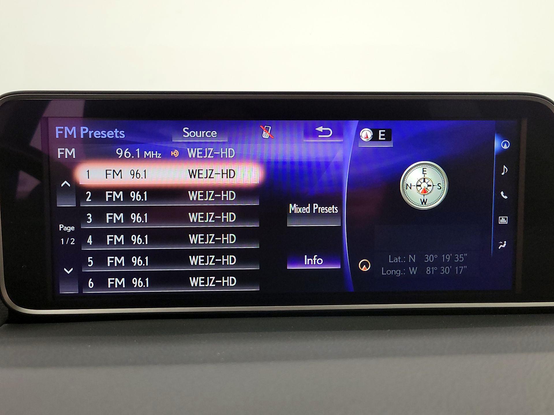 Thumbnail: 2019 Lexus RX - 16