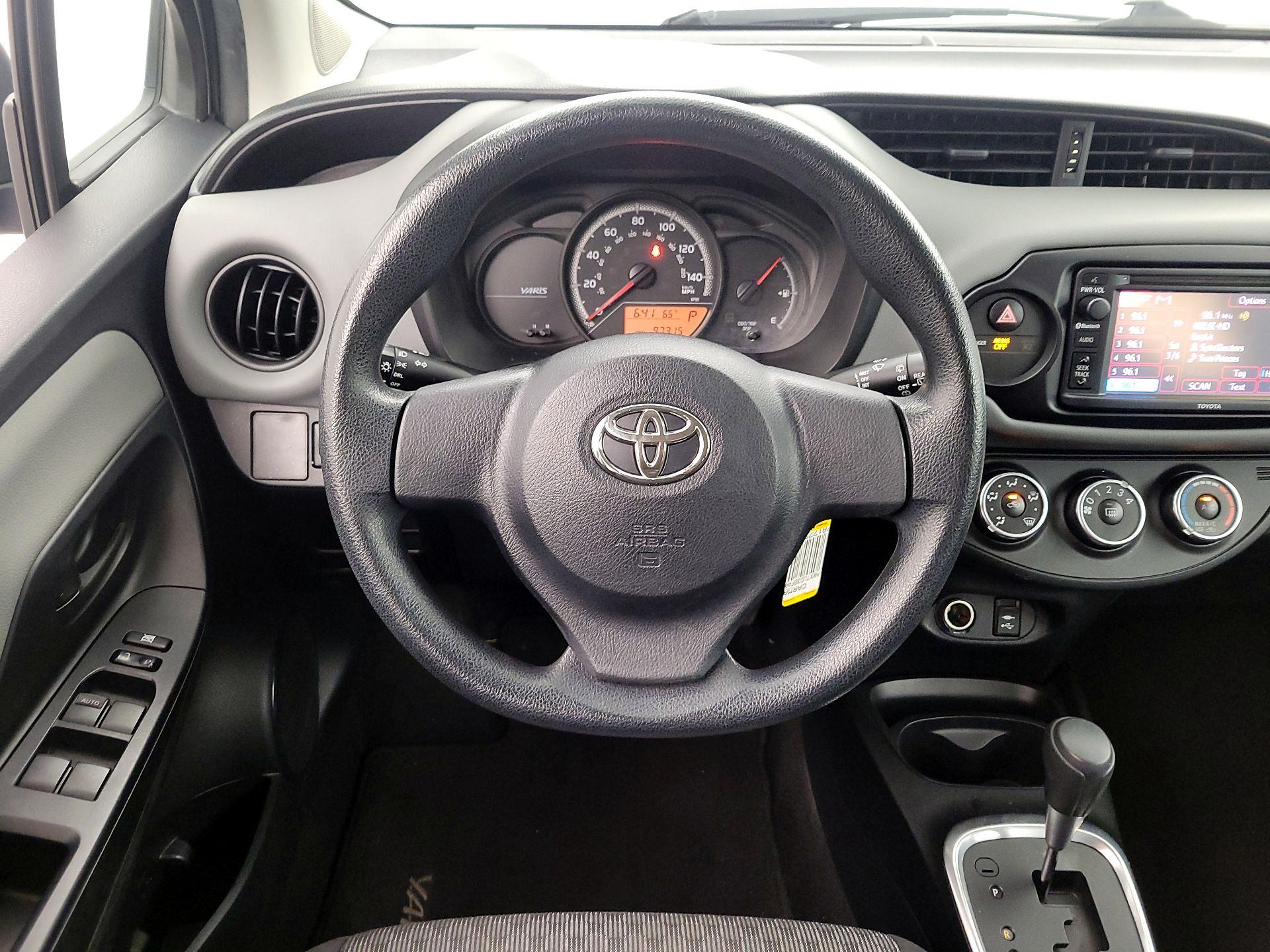 Thumbnail: 2015 Toyota Yaris - 10