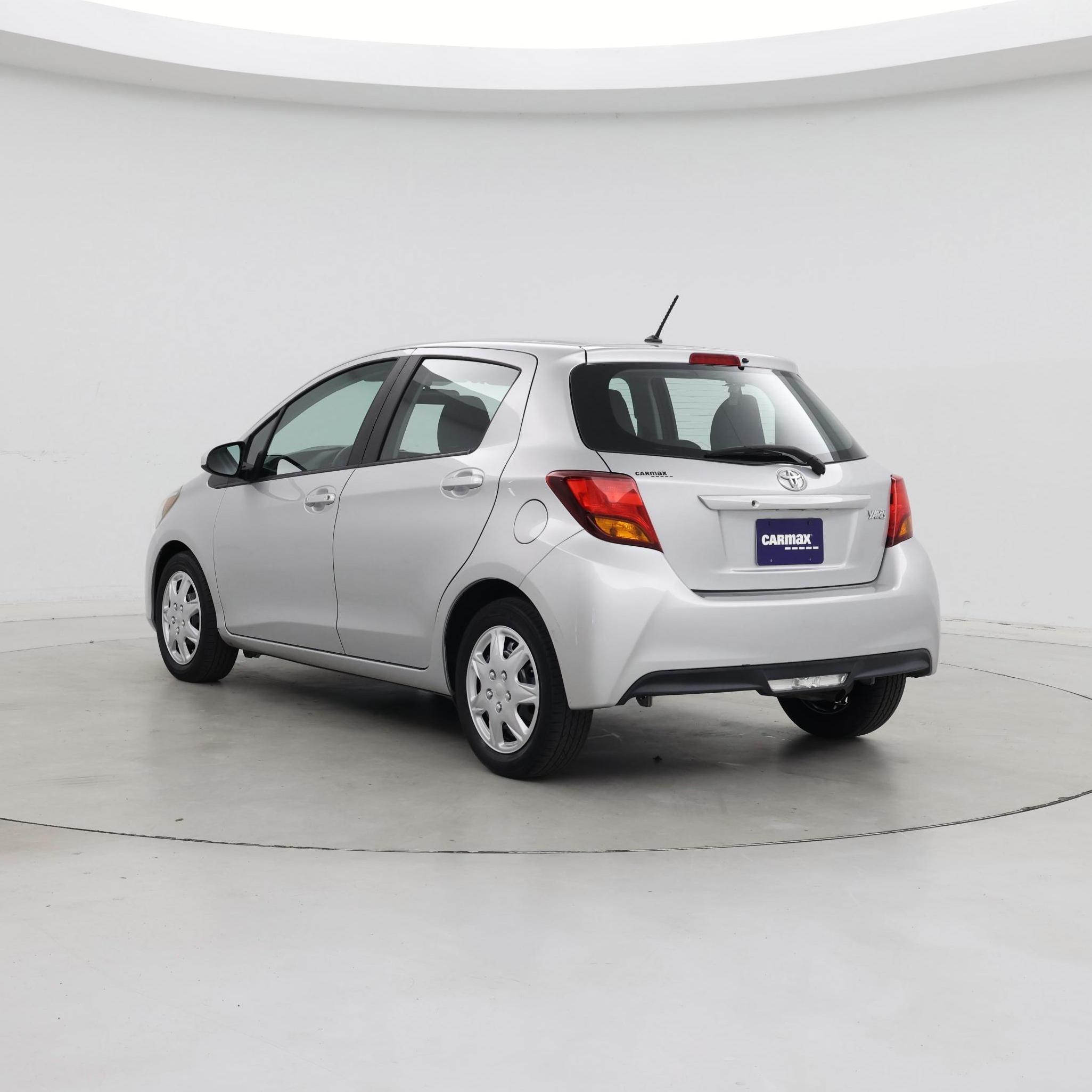 Thumbnail: 2015 Toyota Yaris - 2