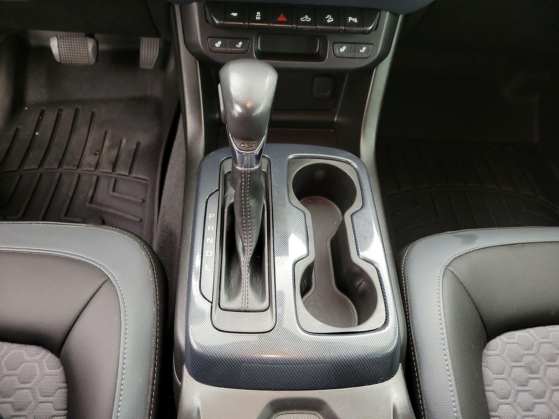 Thumbnail: 2022 Chevrolet Colorado - 17