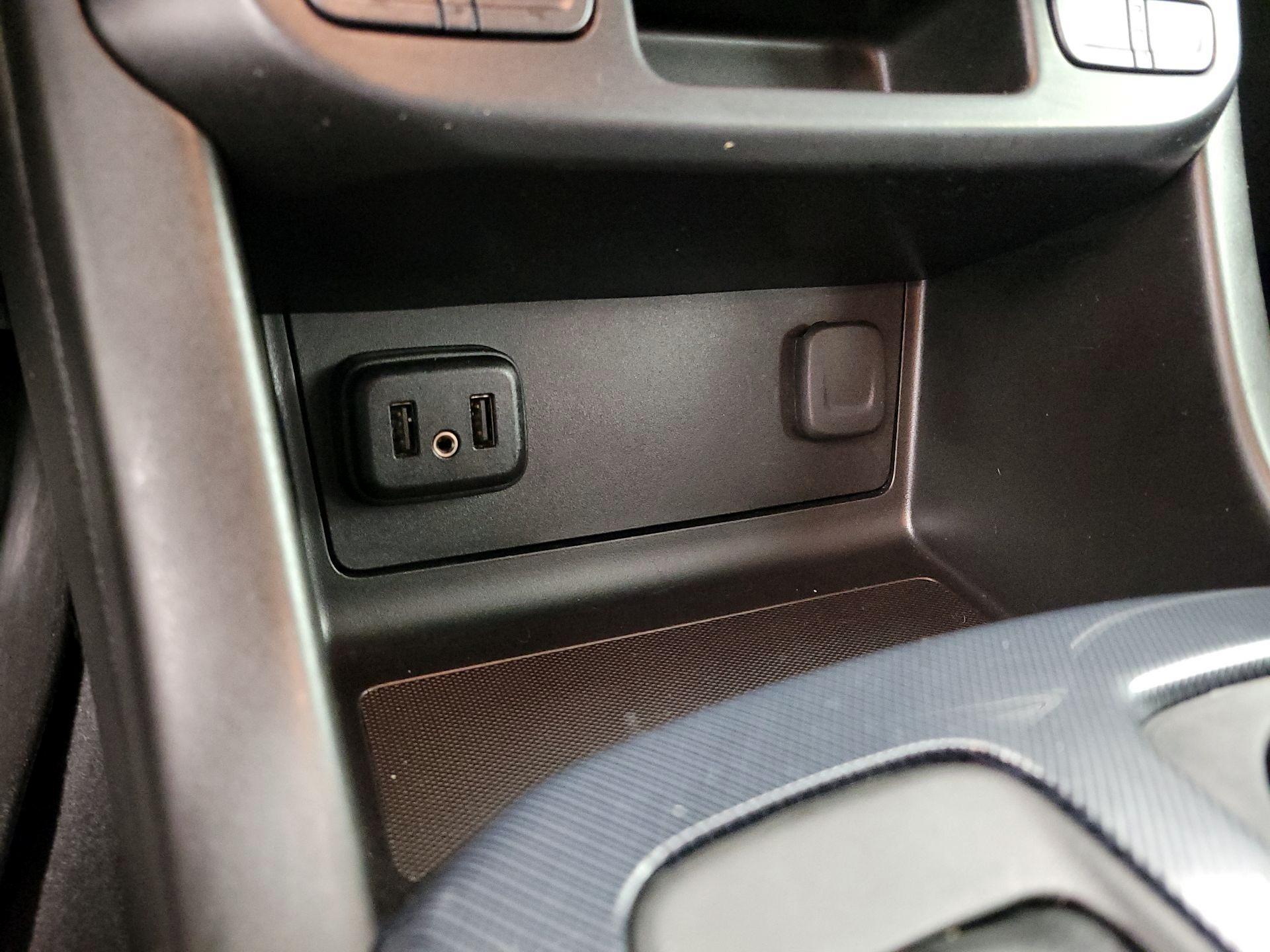 Thumbnail: 2022 Chevrolet Colorado - 18