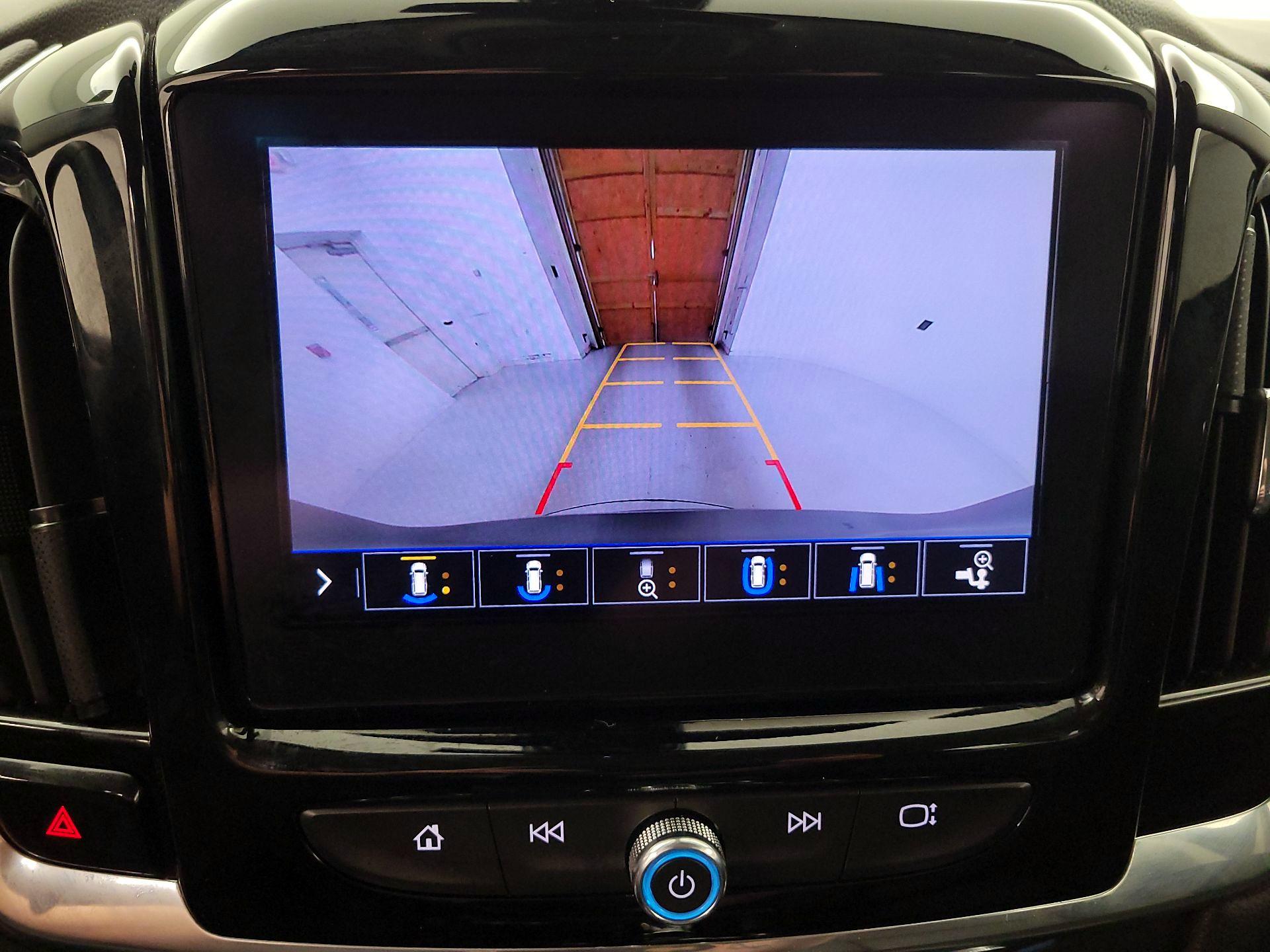 Thumbnail: 2020 Chevrolet Traverse - 14