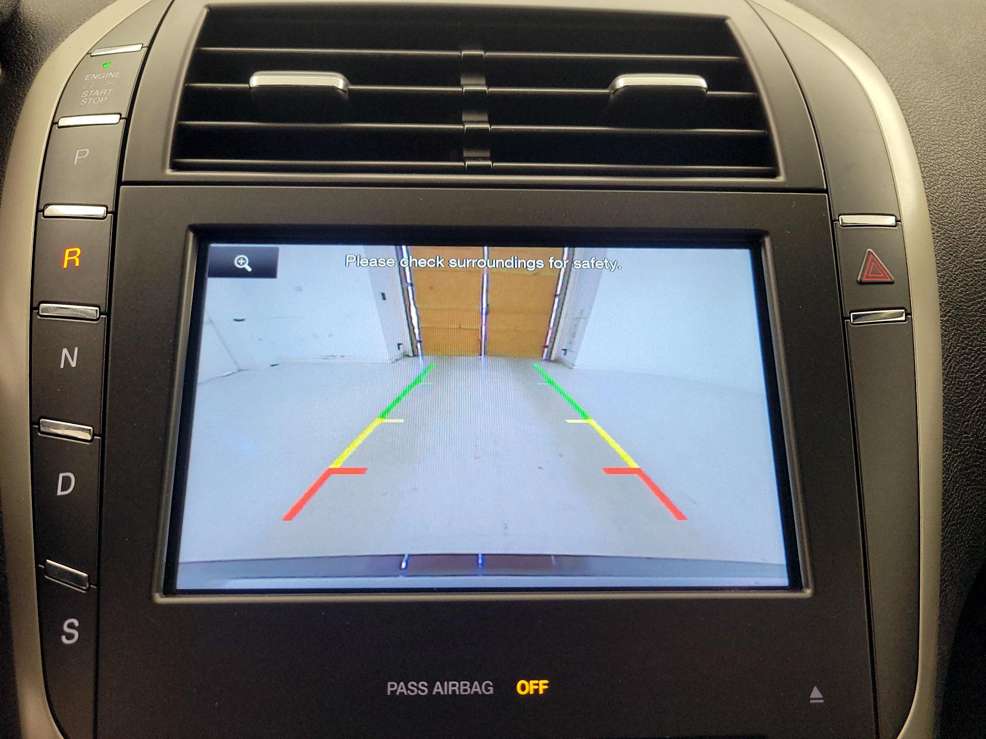 Thumbnail: 2016 Lincoln MKZ - 15