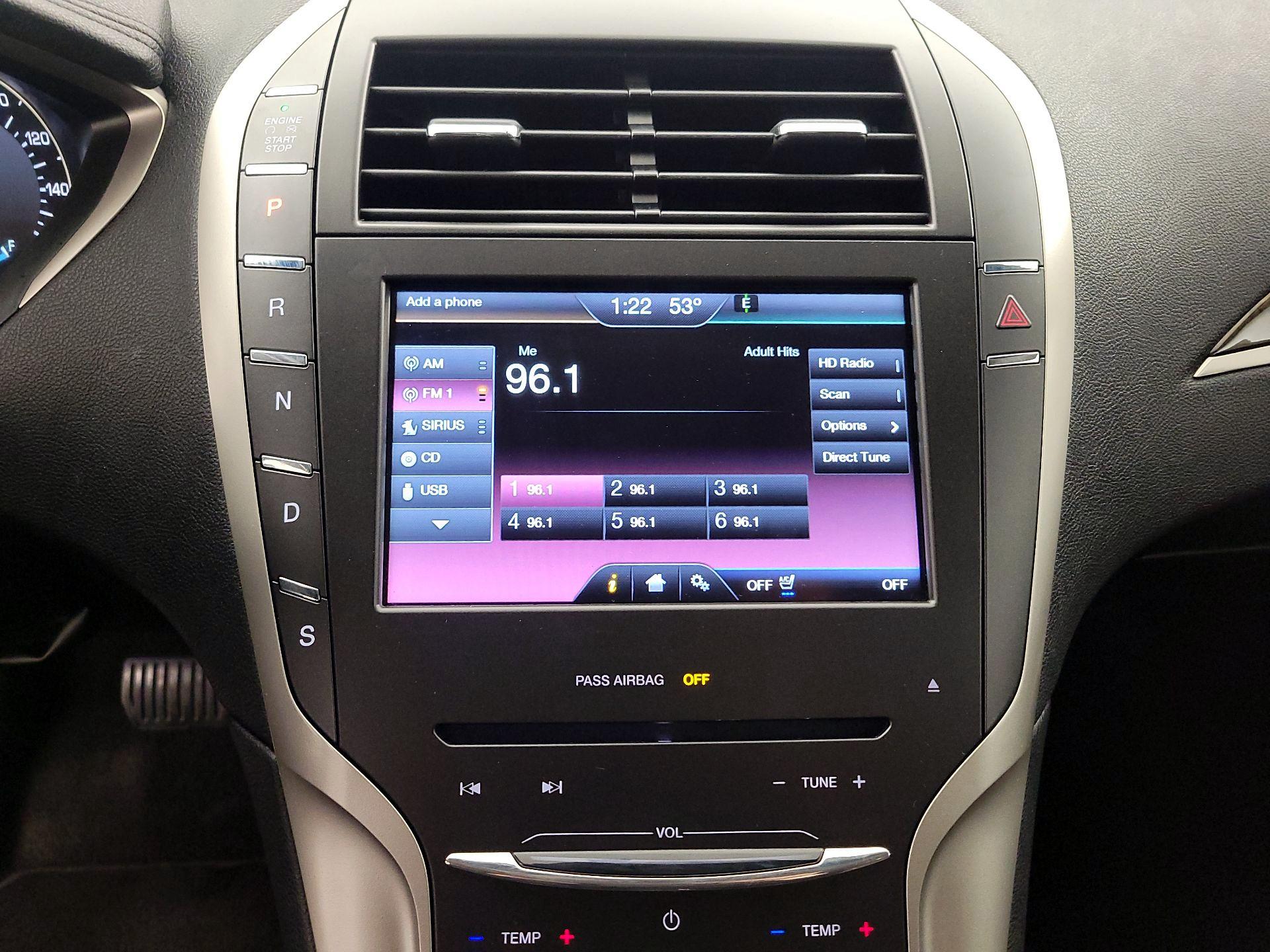 Thumbnail: 2016 Lincoln MKZ - 16