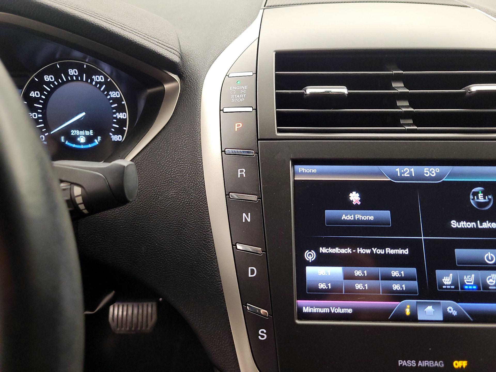 Thumbnail: 2016 Lincoln MKZ - 18