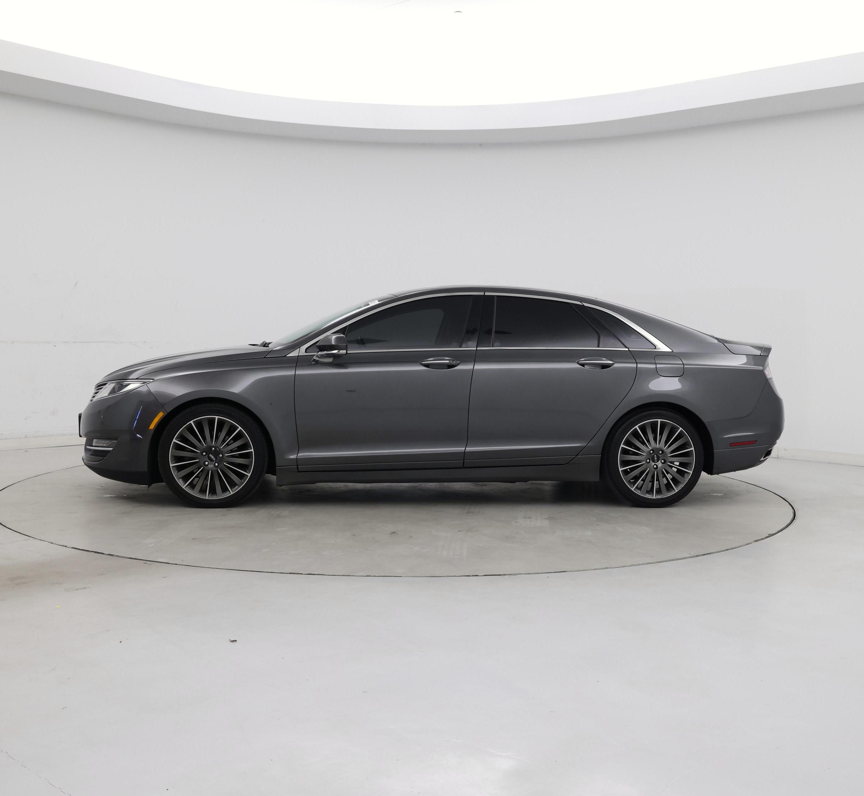 Thumbnail: 2016 Lincoln MKZ - 3