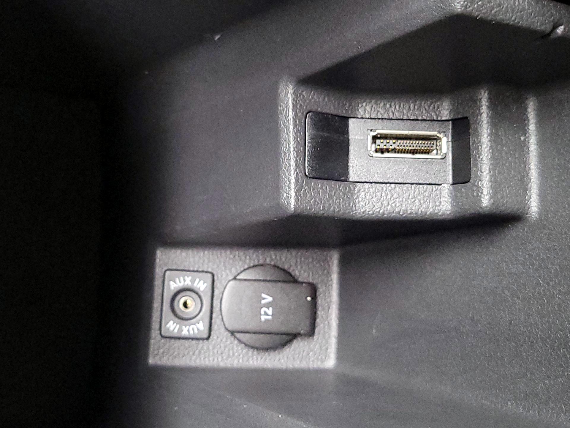 Thumbnail: 2015 Volkswagen Passat - 17