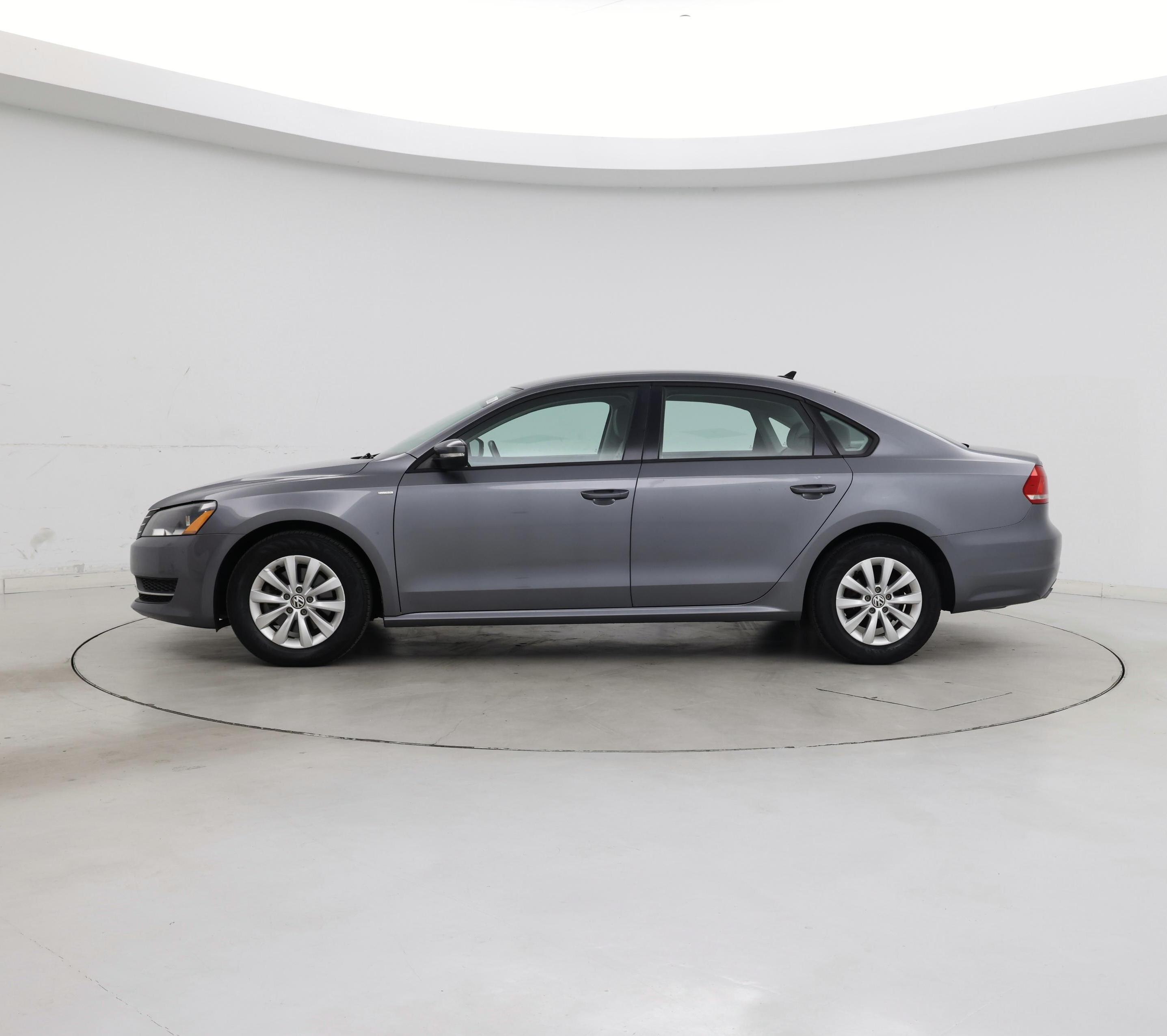 Thumbnail: 2015 Volkswagen Passat - 3