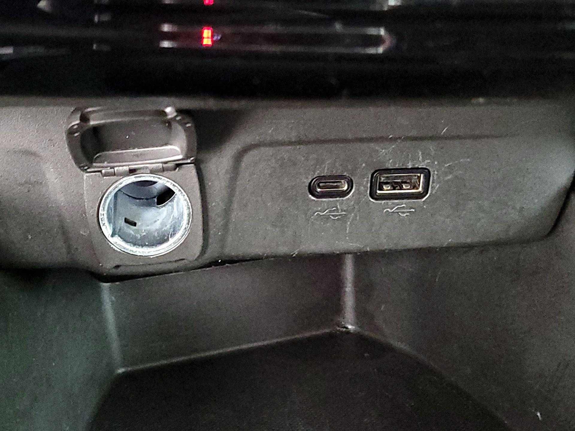 Thumbnail: 2024 Chevrolet Trax - 18