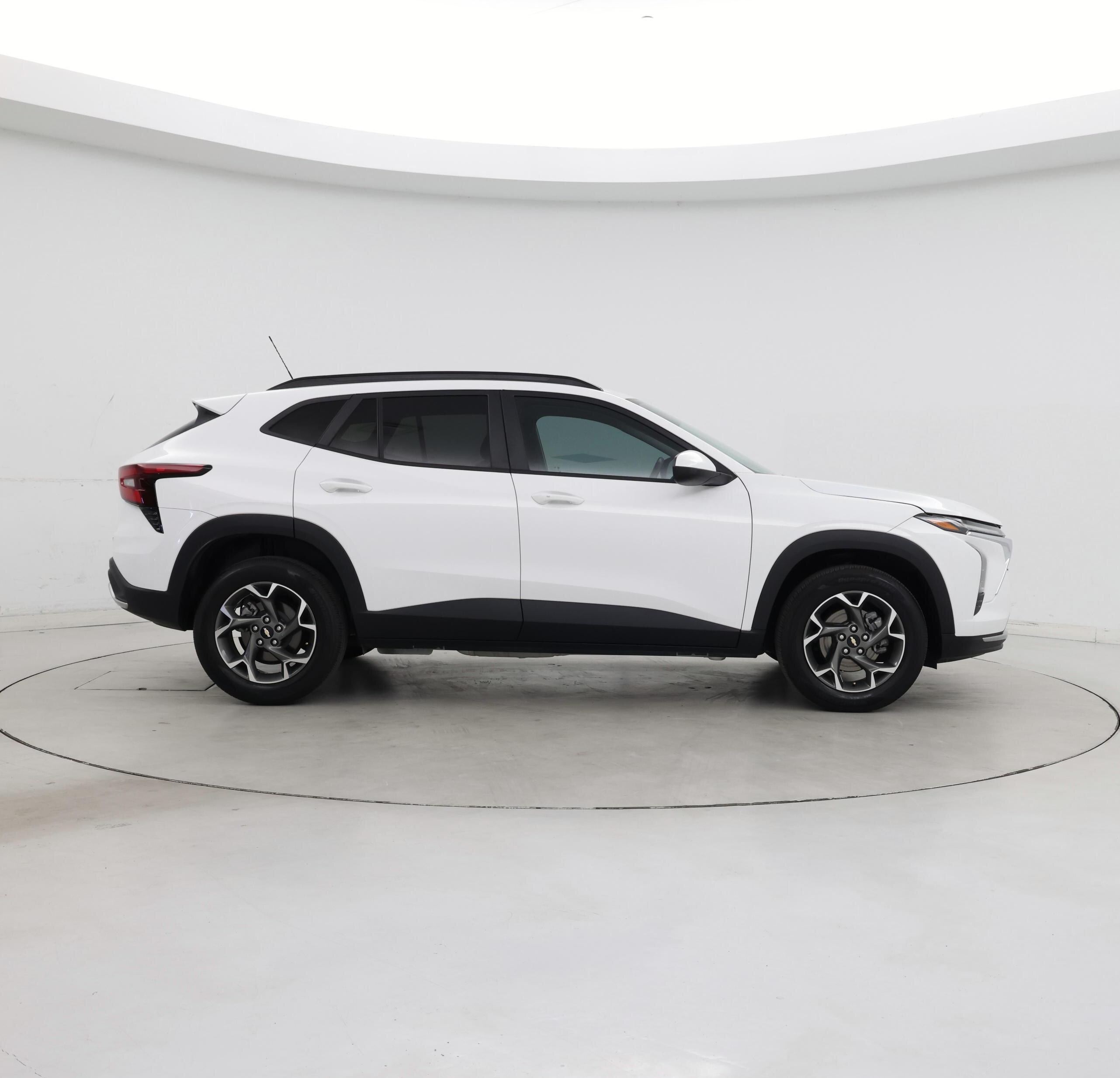 Thumbnail: 2024 Chevrolet Trax - 7