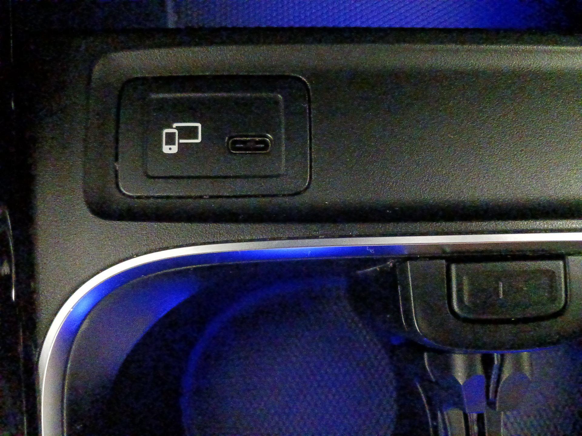 Thumbnail: 2022 Mercedes-Benz GLB - 19