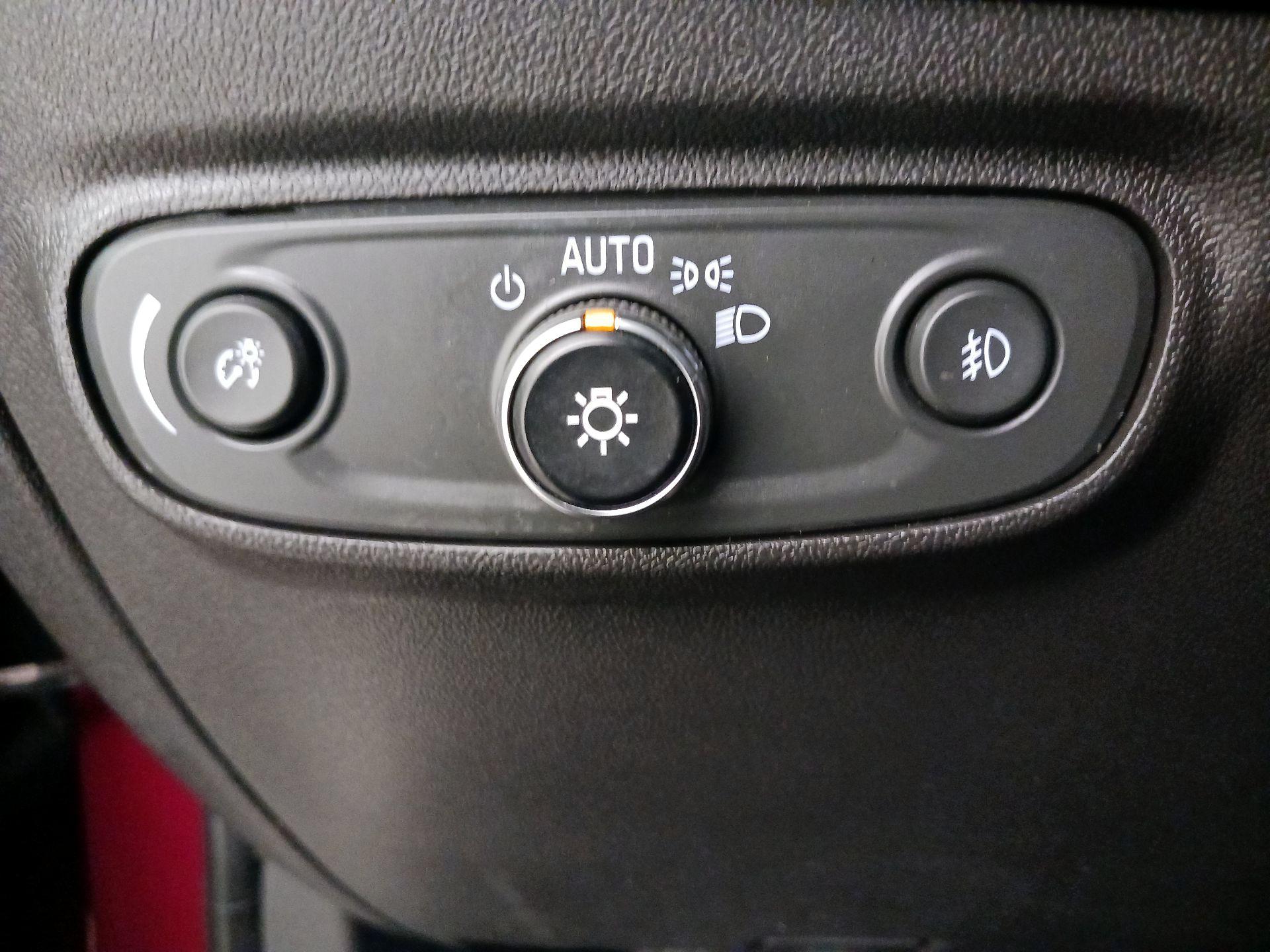 Thumbnail: 2020 Chevrolet Equinox - 13