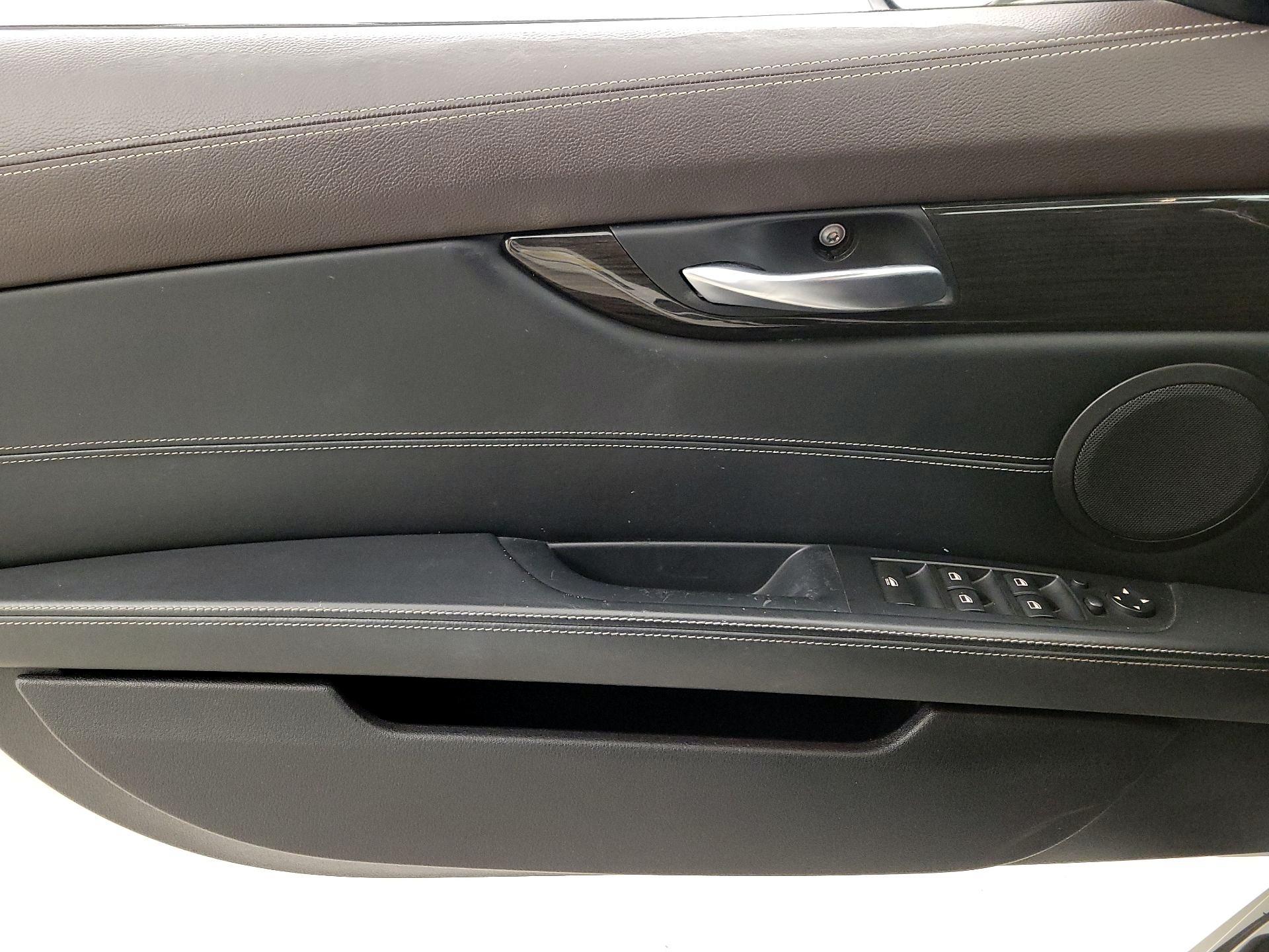 Thumbnail: 2014 BMW Z4 - 12