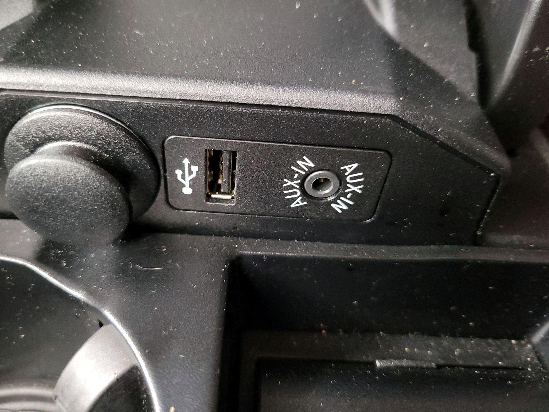 Thumbnail: 2014 BMW Z4 - 17