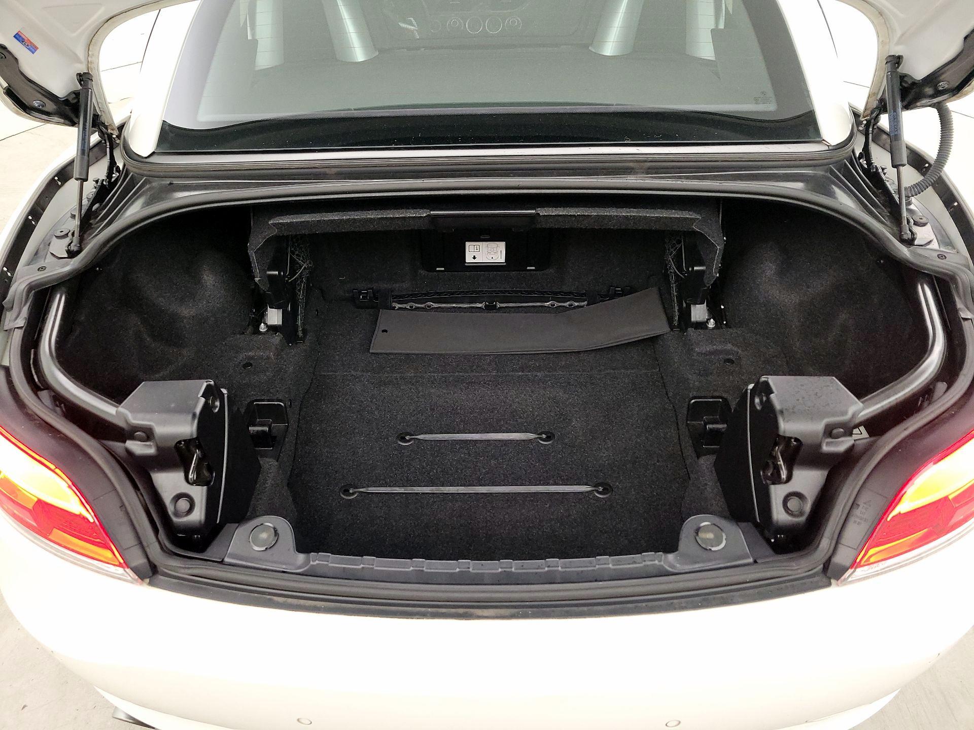 Thumbnail: 2014 BMW Z4 - 18