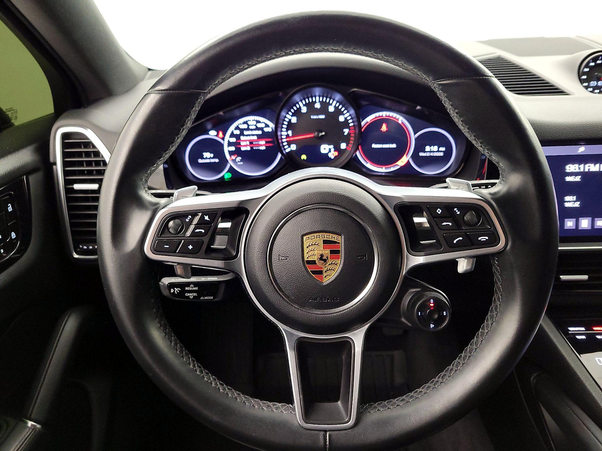 Thumbnail: 2020 Porsche Cayenne - 10