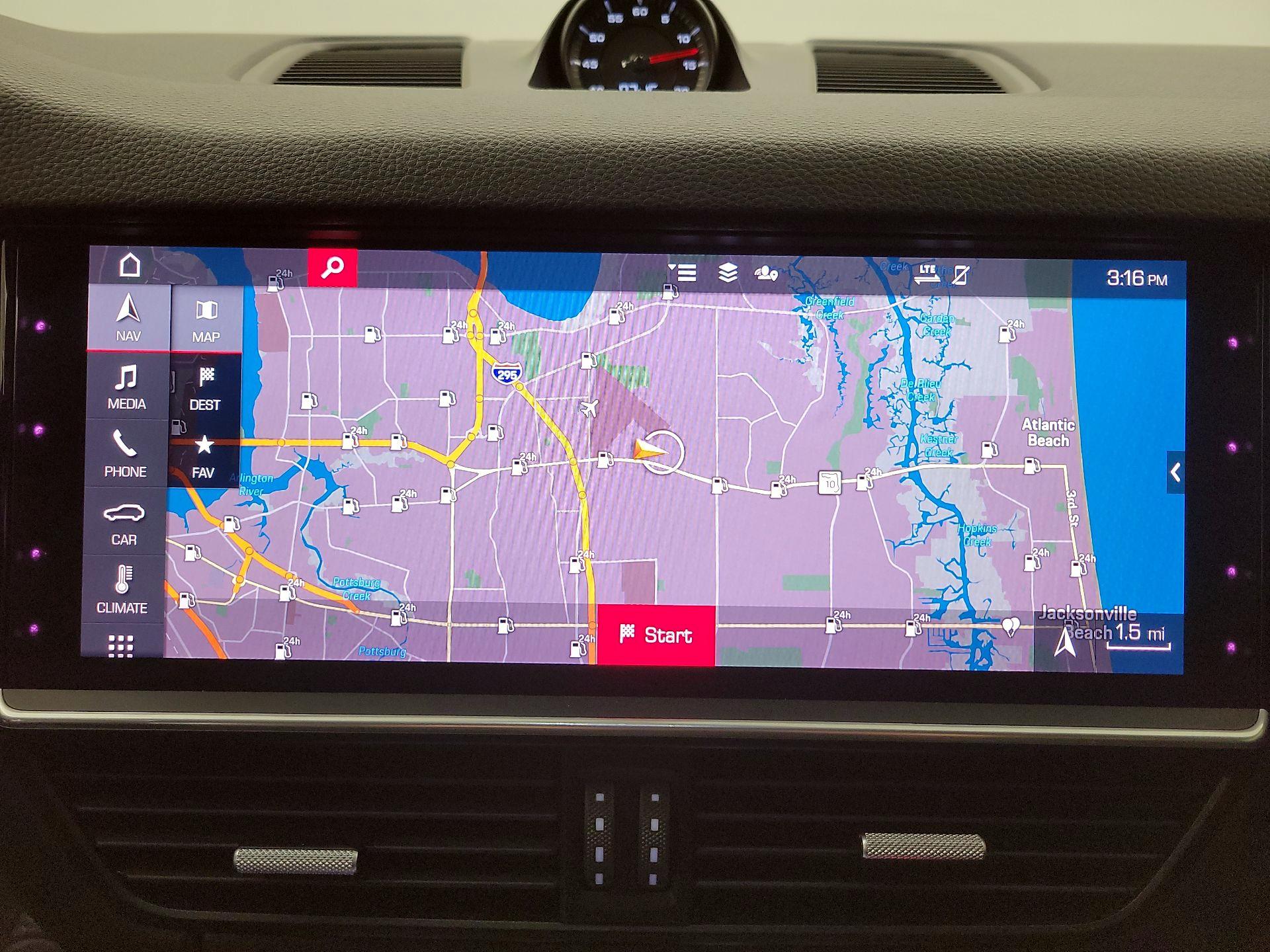 Thumbnail: 2020 Porsche Cayenne - 14