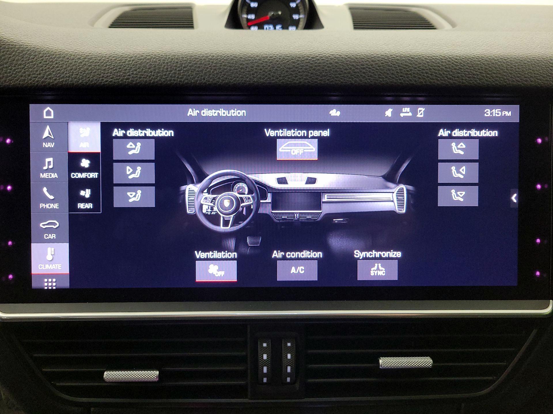 Thumbnail: 2020 Porsche Cayenne - 17