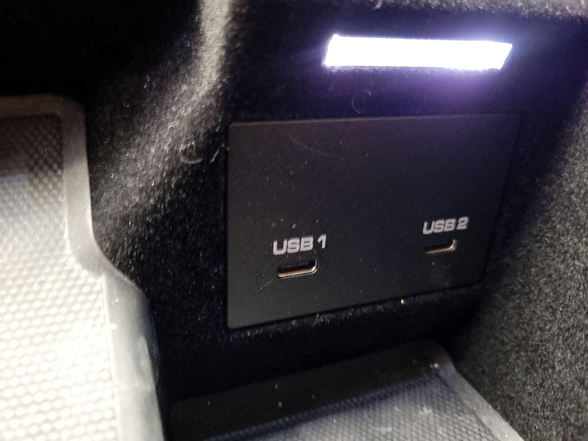 Thumbnail: 2020 Porsche Cayenne - 19