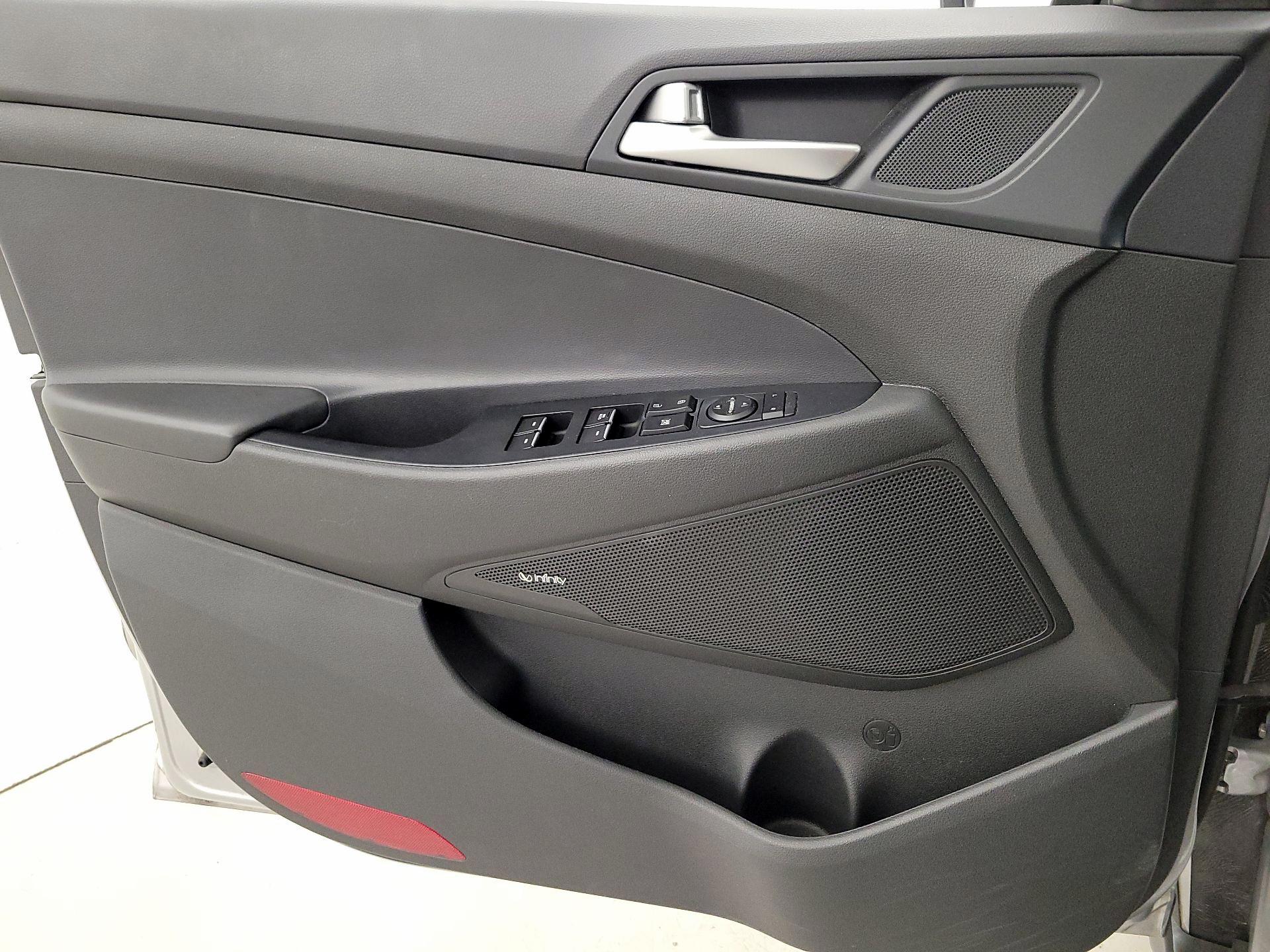 Thumbnail: 2020 Hyundai Tucson - 12