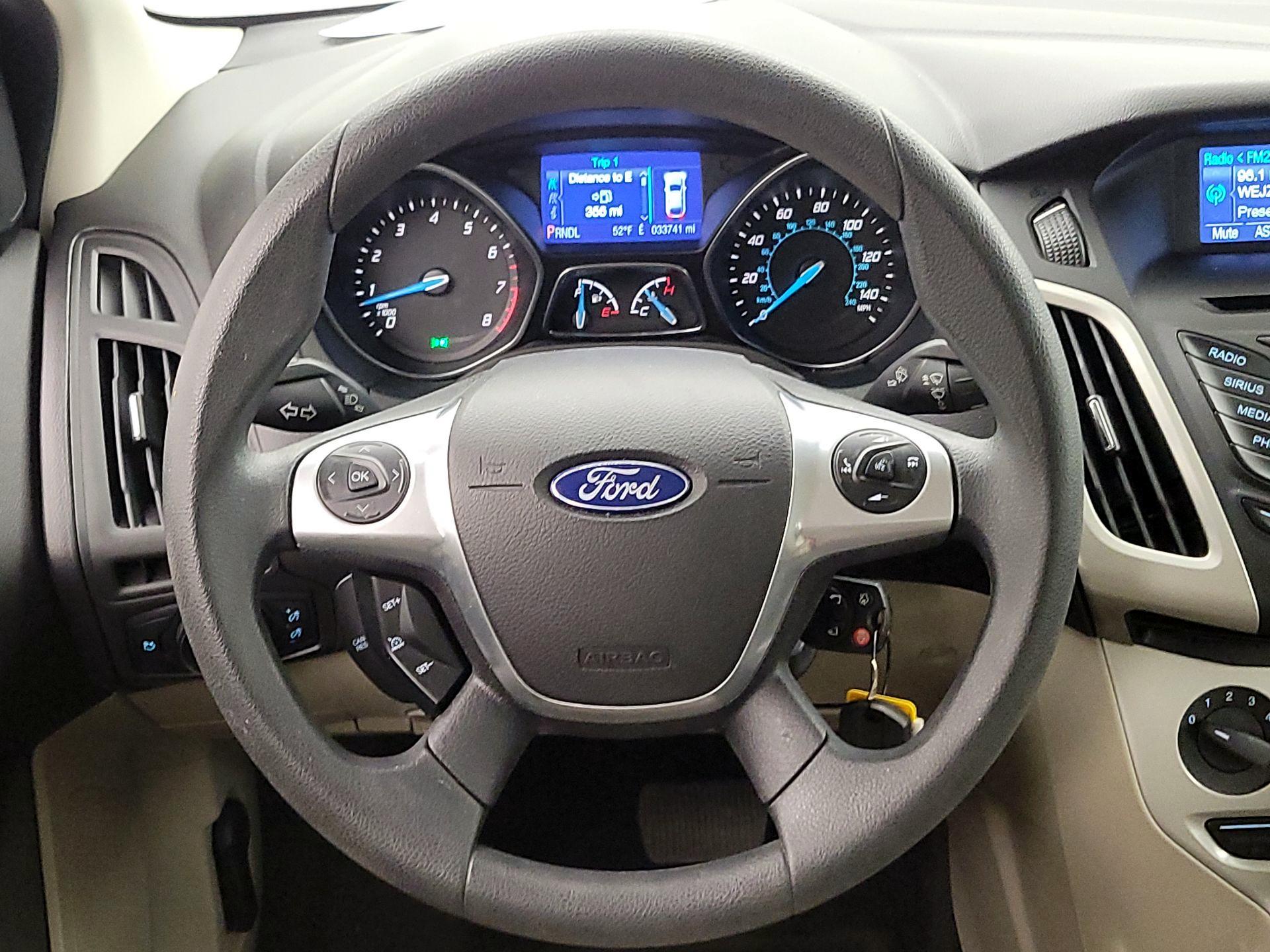 Thumbnail: 2014 Ford Focus - 10